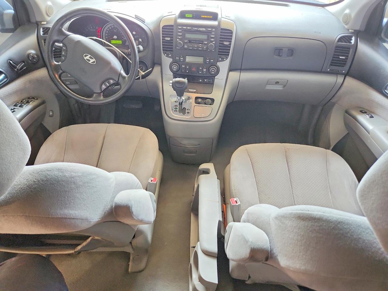 2007 Hyundai Entorouge Silver vin: KNDMC233376020325