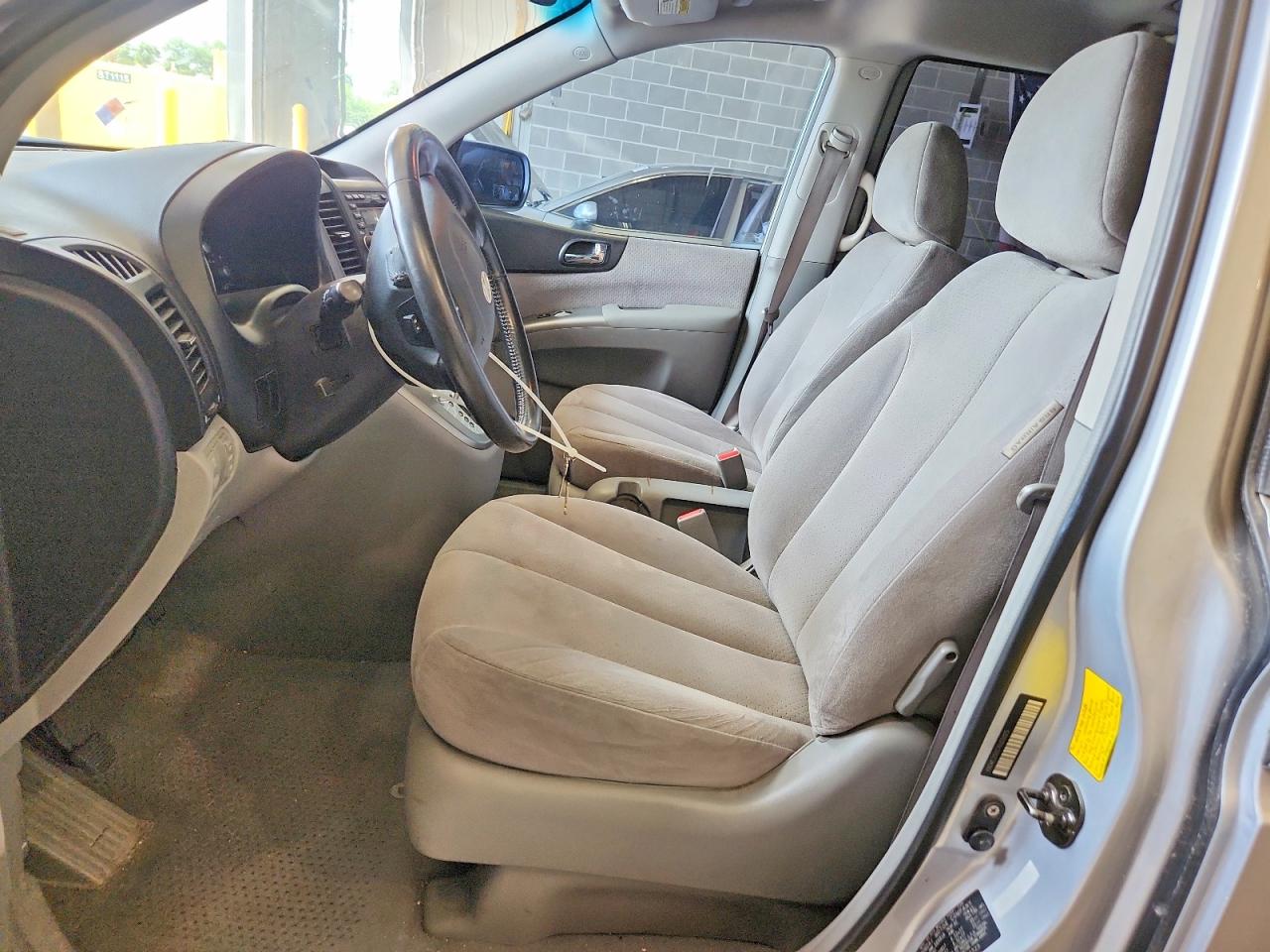 2007 Hyundai Entorouge Silver vin: KNDMC233376020325