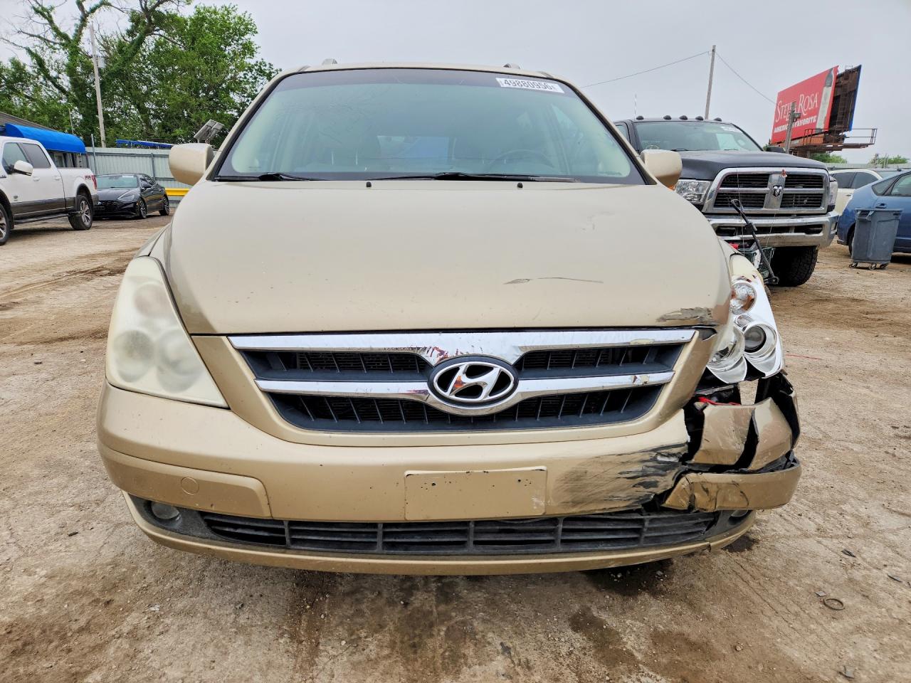 2007 Hyundai Entourage Gls Gold vin: KNDMC233376031454
