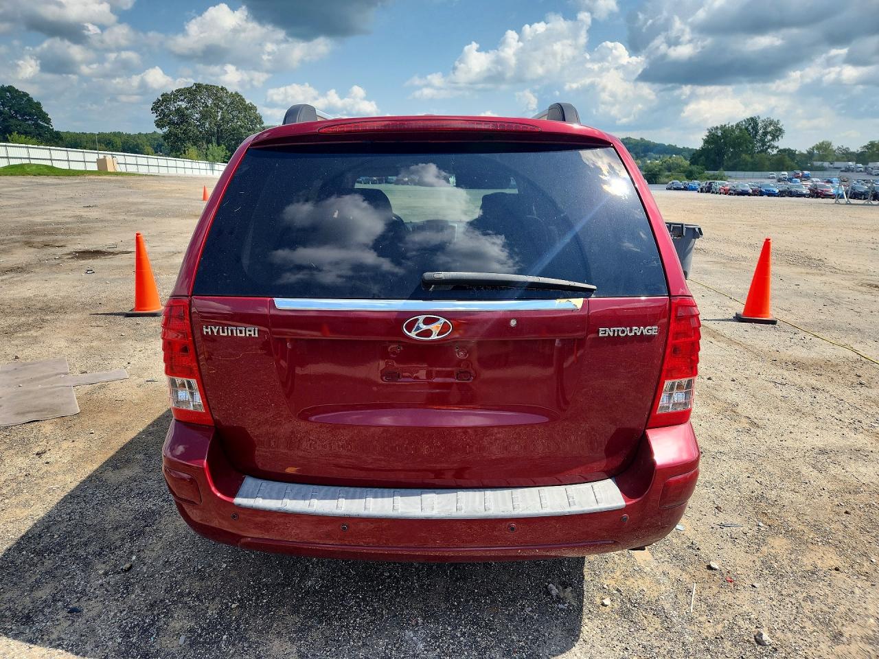 2007 Hyundai Entourage Gls Red vin: KNDMC233476015506