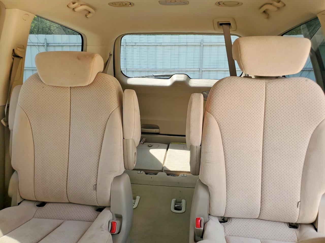 2007 Hyundai Entourage Gls Blue vin: KNDMC233476025355