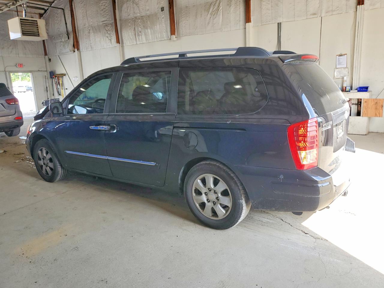 2007 Hyundai Entourage Gls Black vin: KNDMC233476029275