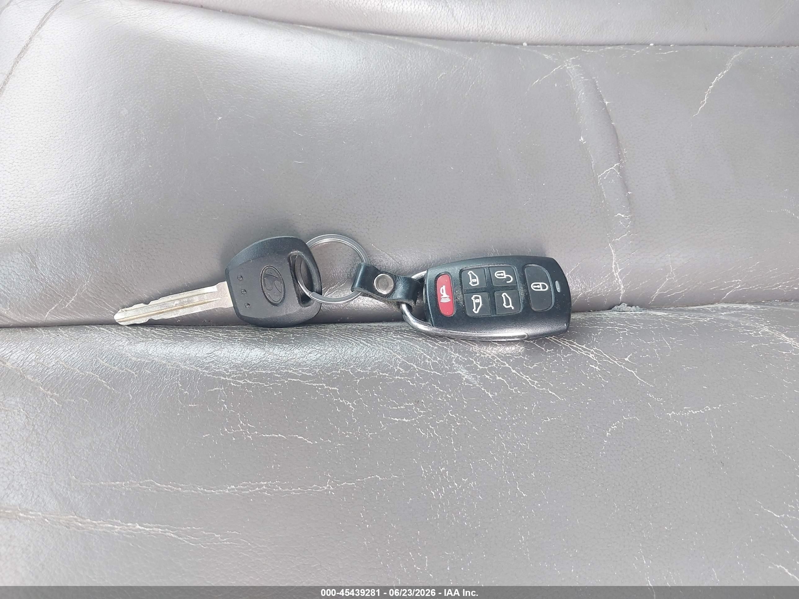 2008 Hyundai Entourage Gls/limited Красный vin: KNDMC233486048538