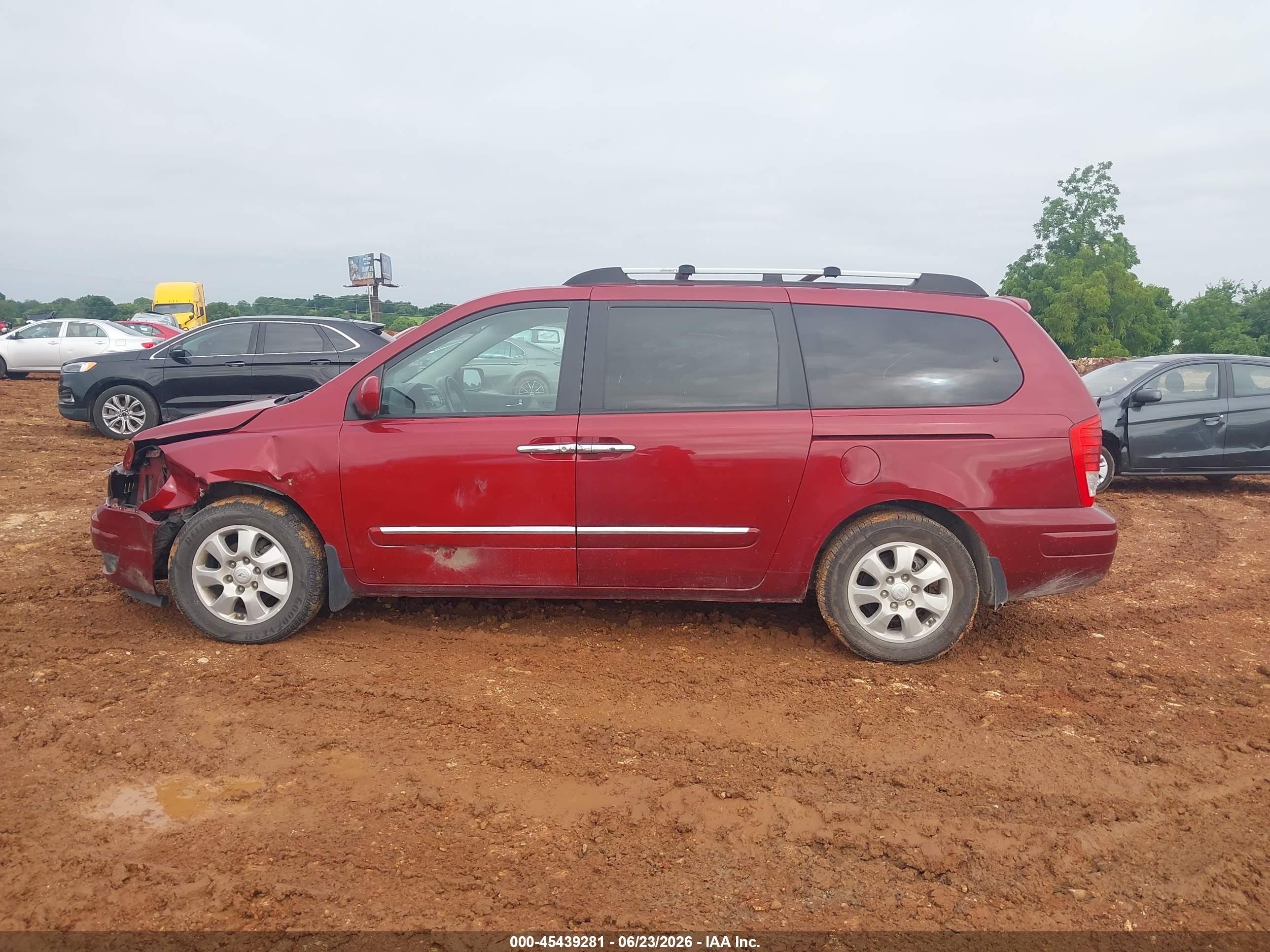 2008 Hyundai Entourage Gls/limited Красный vin: KNDMC233486048538