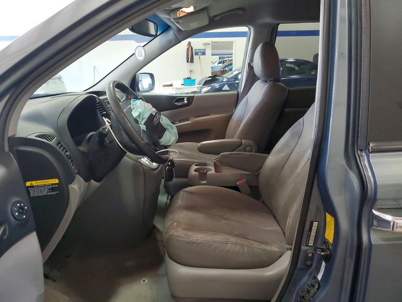 2007 Hyundai Entourage Gls Gray vin: KNDMC233576036784