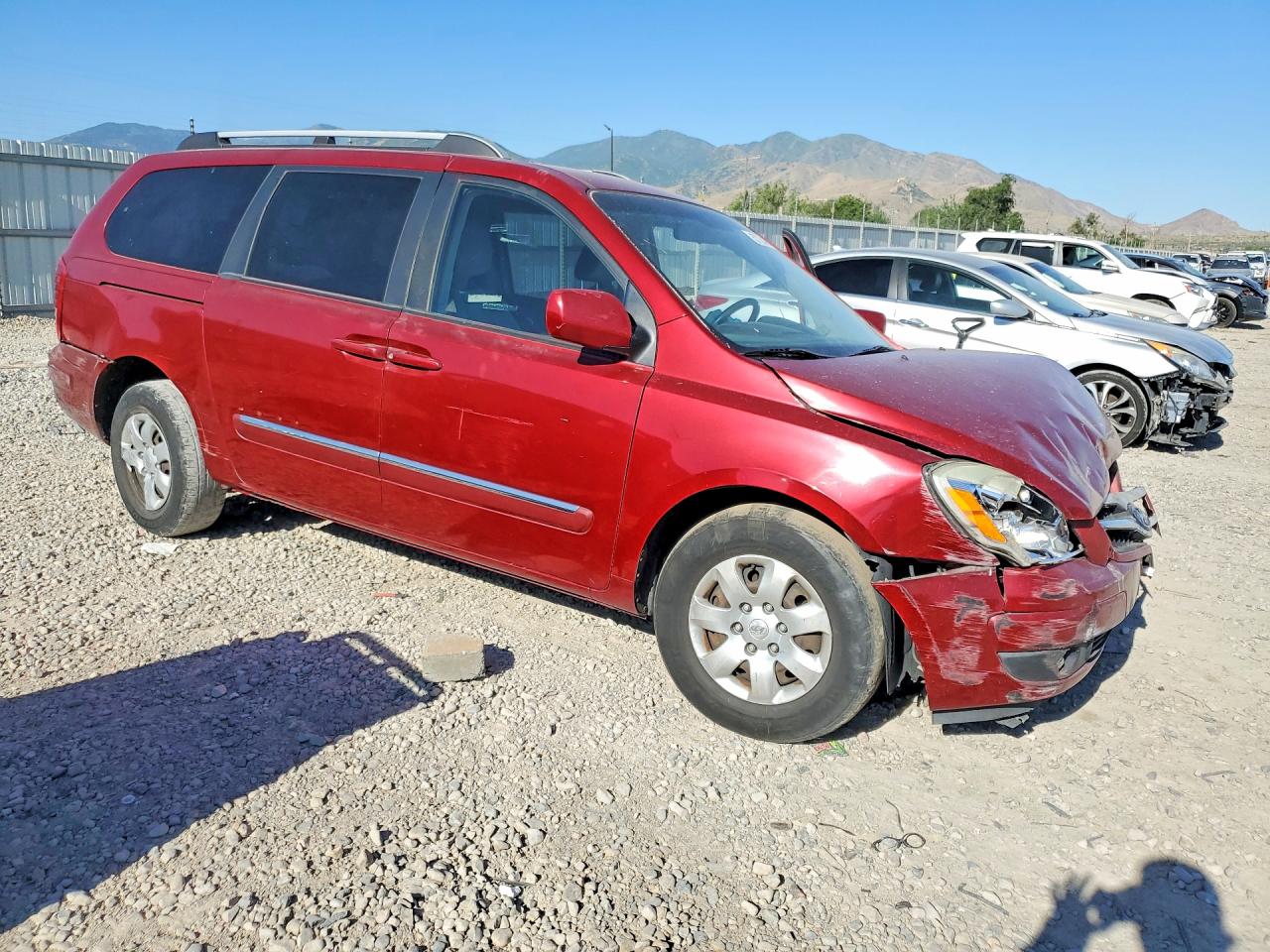 2007 Hyundai Entourage Gls Бордовый vin: KNDMC233576042326