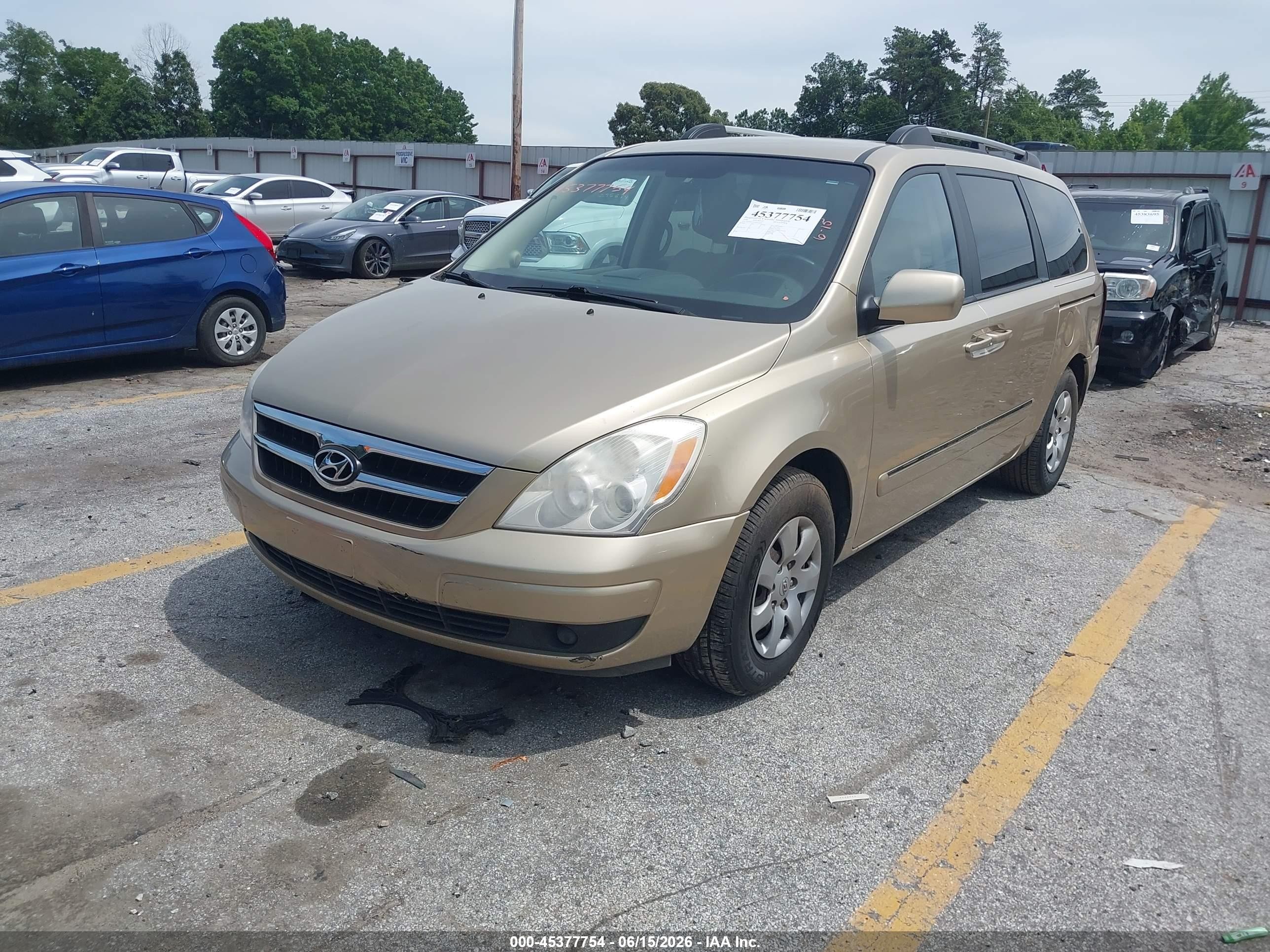 2008 Hyundai Entourage Gls/limited Gold vin: KNDMC233586051092