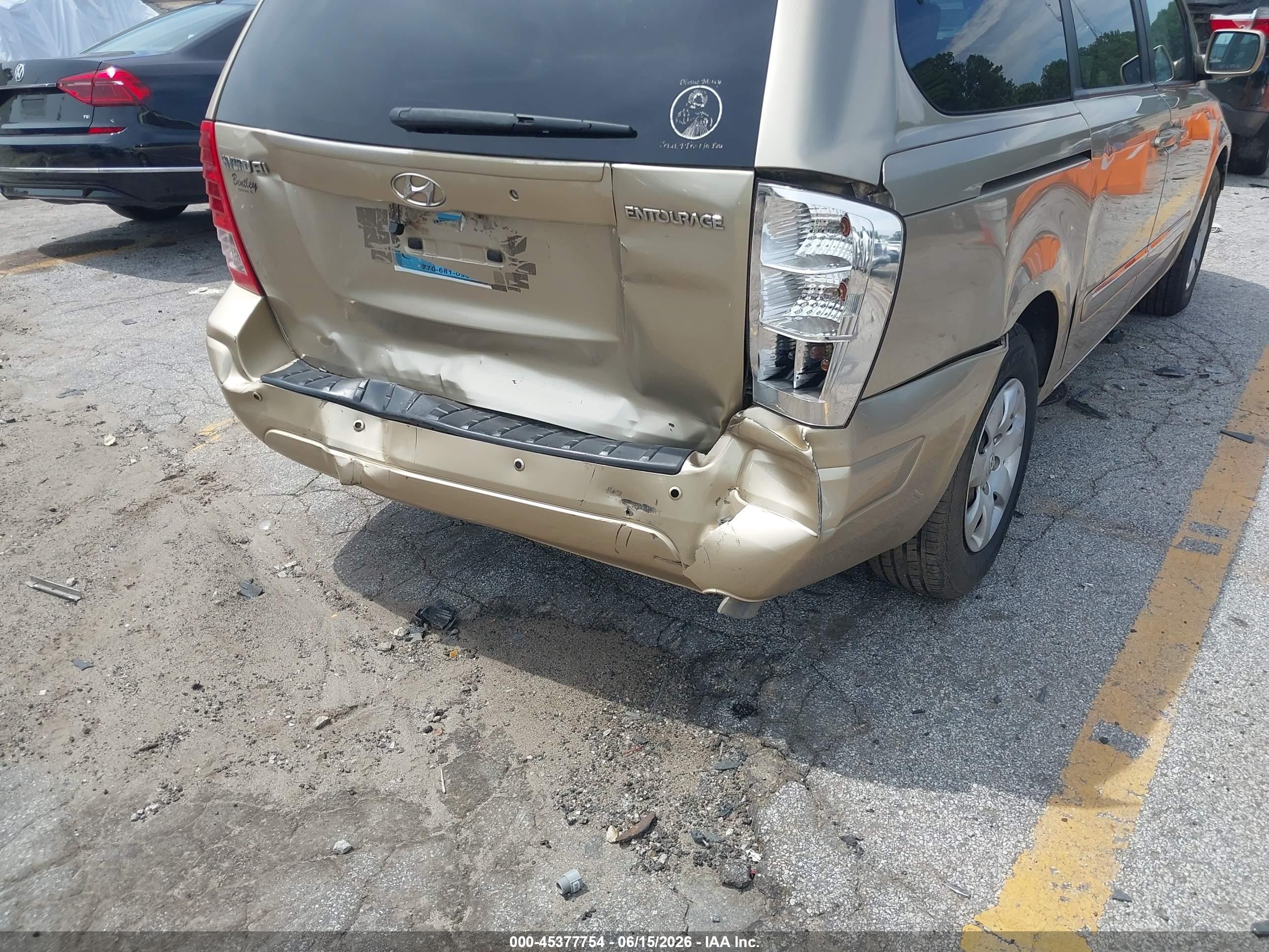 2008 Hyundai Entourage Gls/limited Gold vin: KNDMC233586051092