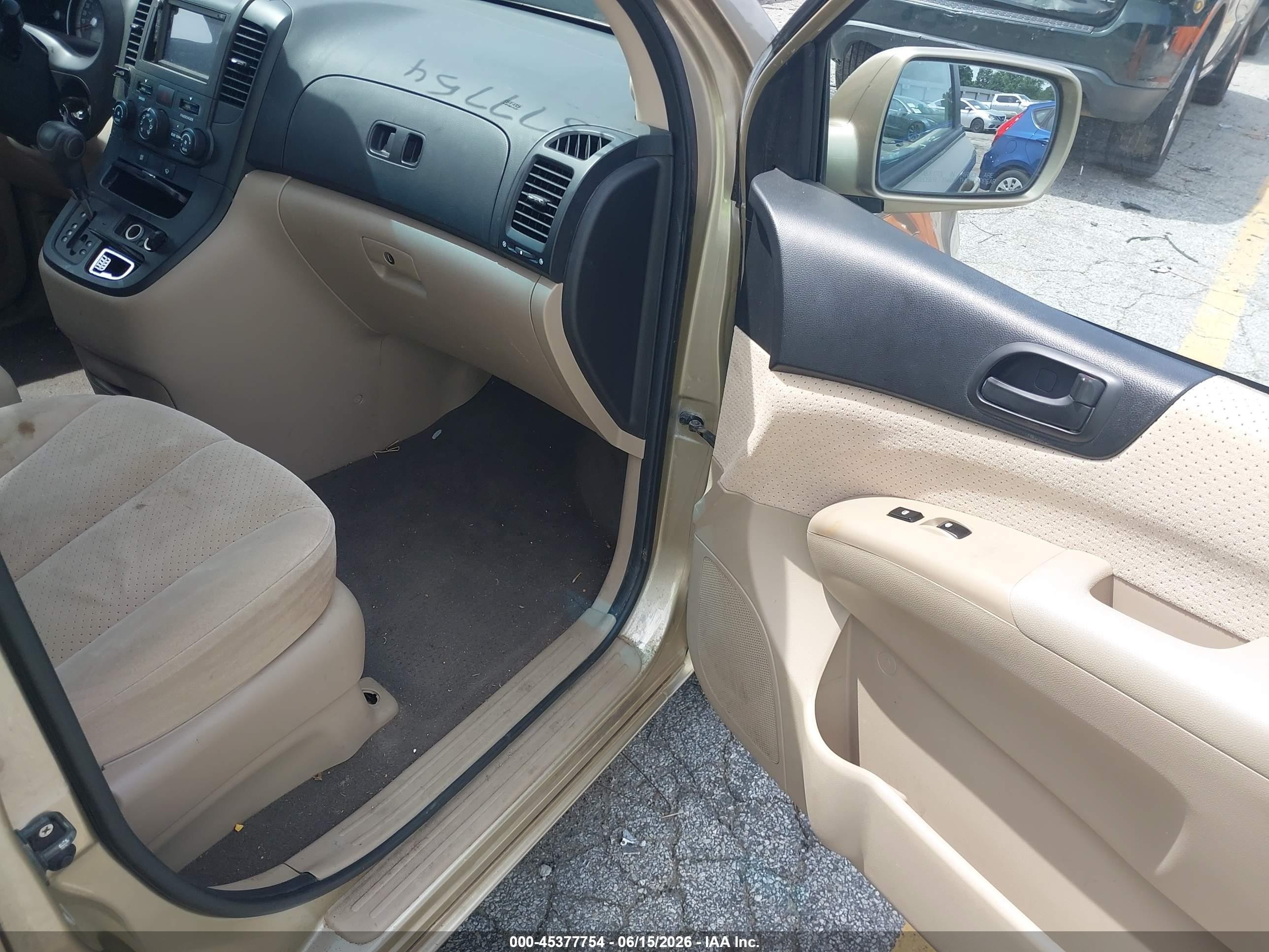 2008 Hyundai Entourage Gls/limited Gold vin: KNDMC233586051092