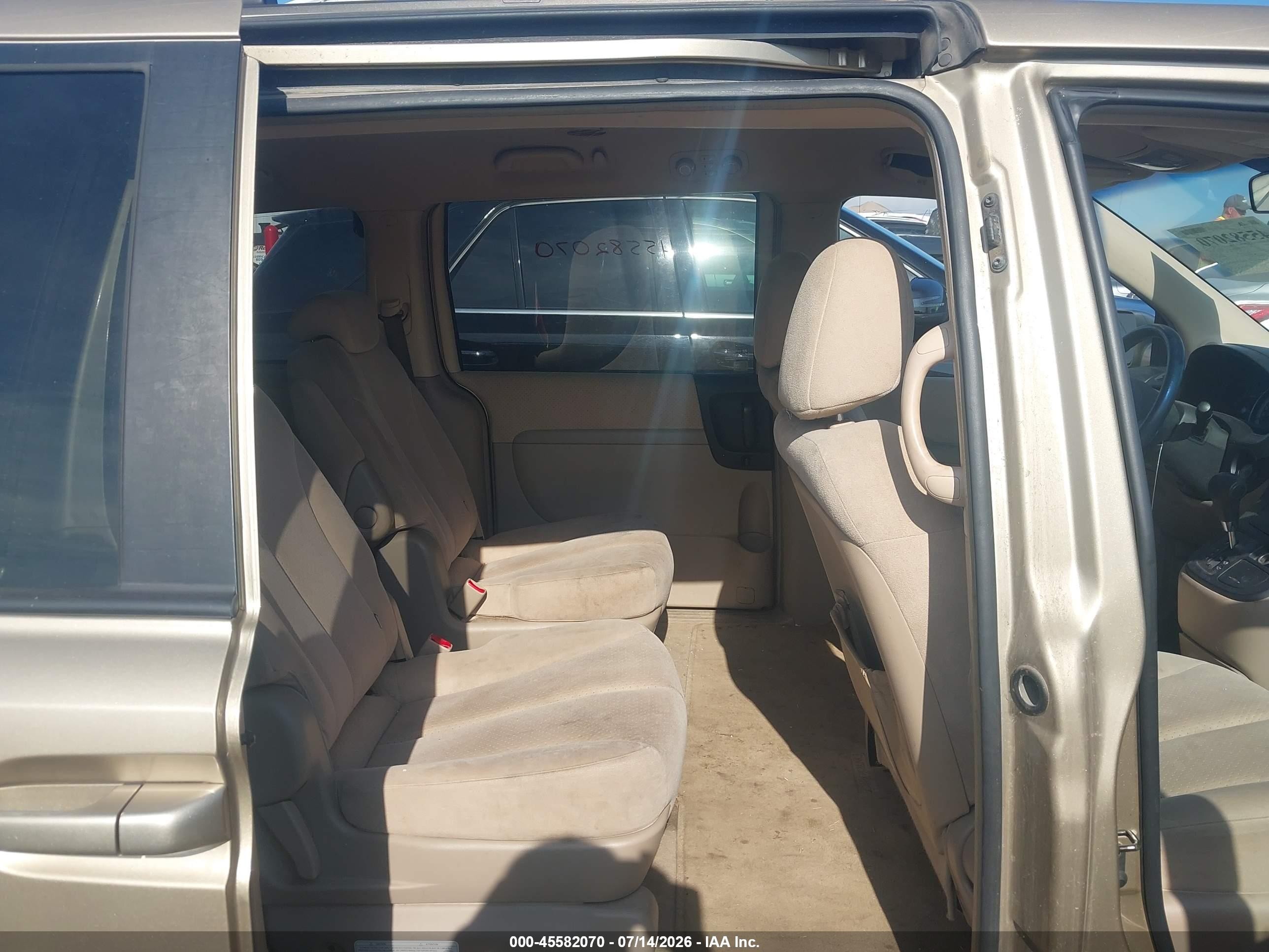 2007 Hyundai Entourage Gls/limited/se Gold vin: KNDMC233676011263