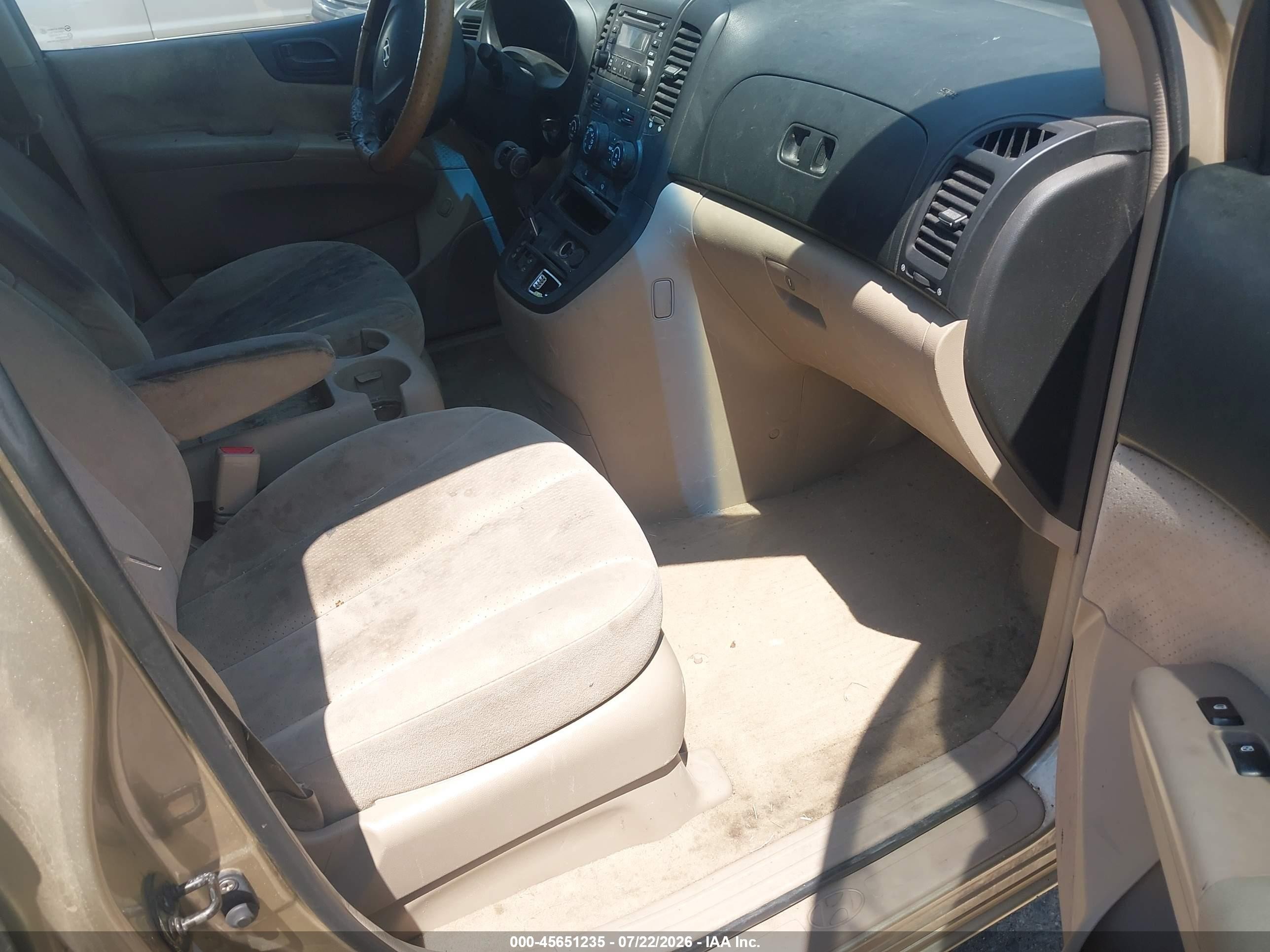 2007 Hyundai Entourage Gls/limited/se Gold vin: KNDMC233676011294