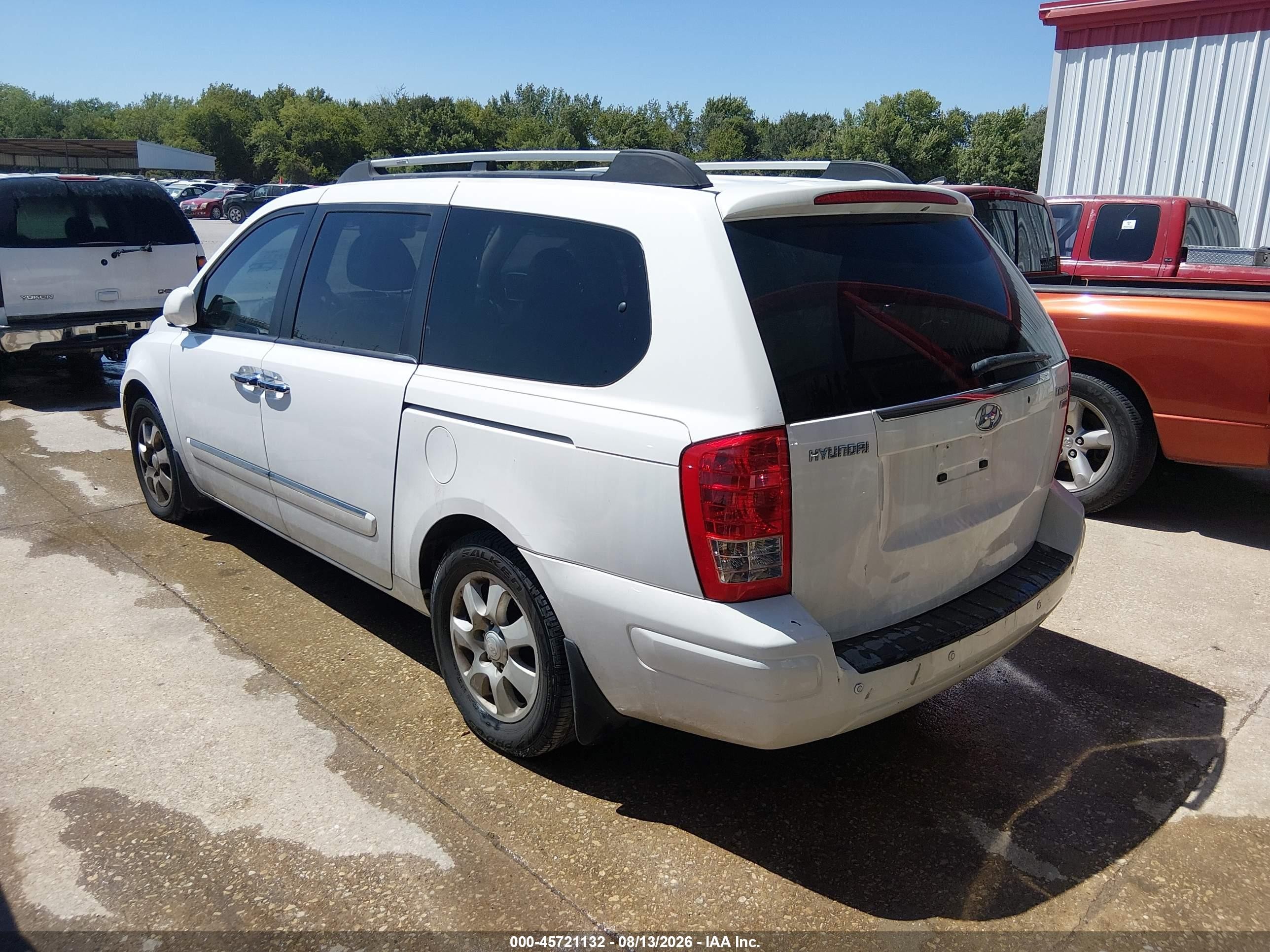 2008 Hyundai Entourage Gls/limited White vin: KNDMC233686056902