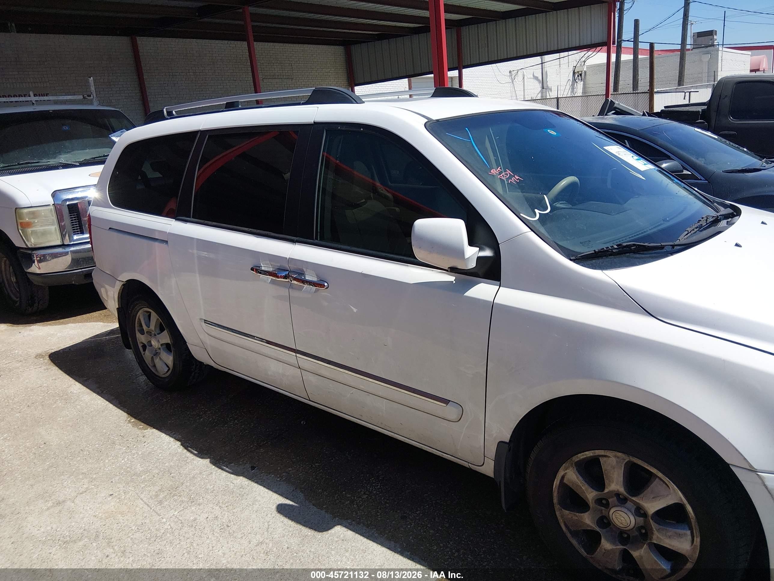 2008 Hyundai Entourage Gls/limited White vin: KNDMC233686056902