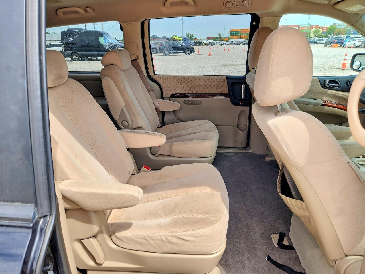 2008 Hyundai Entourage Gls Black vin: KNDMC233886048395