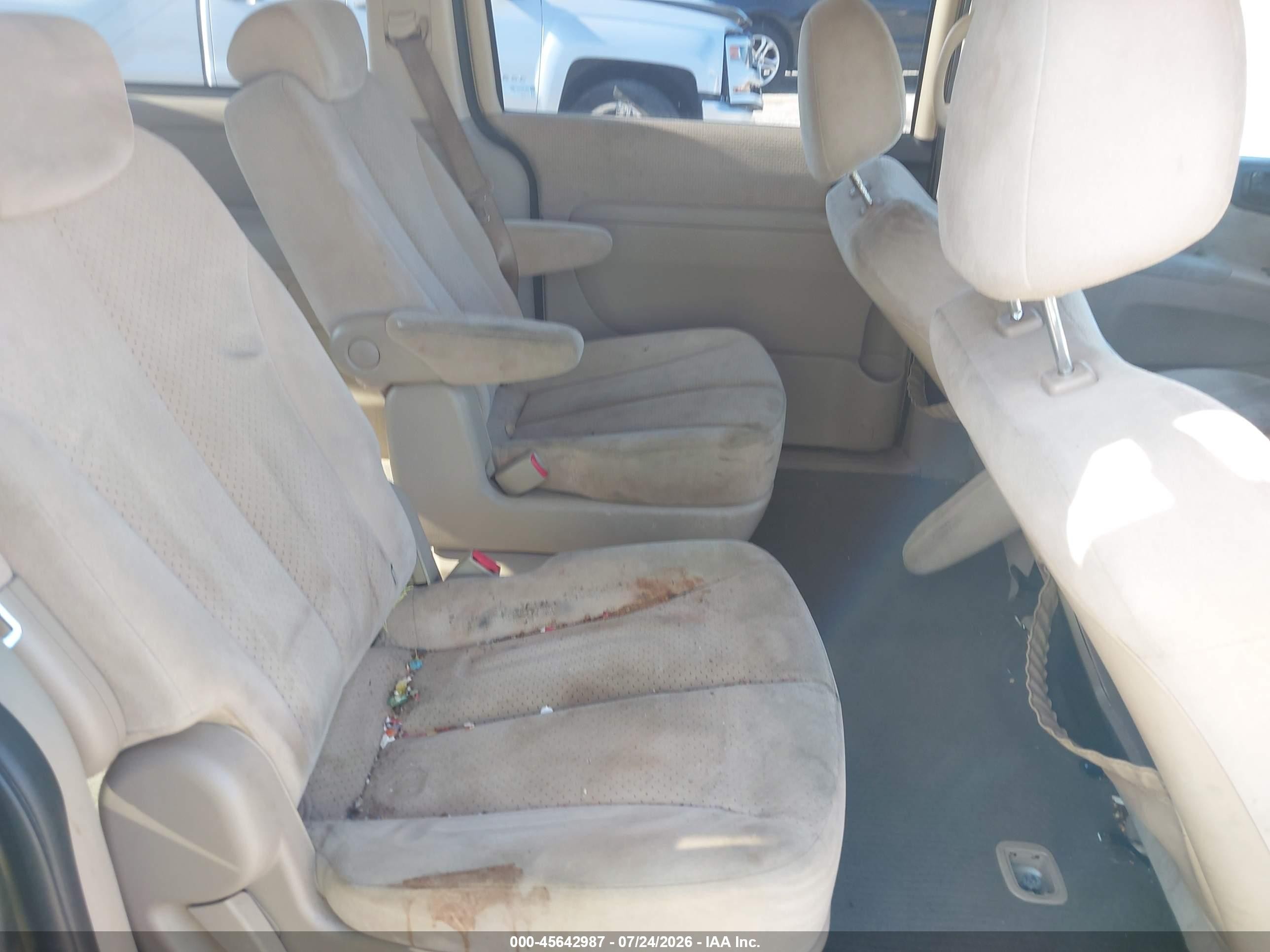 2008 Hyundai Entourage Gls/limited Золотой vin: KNDMC233886048932