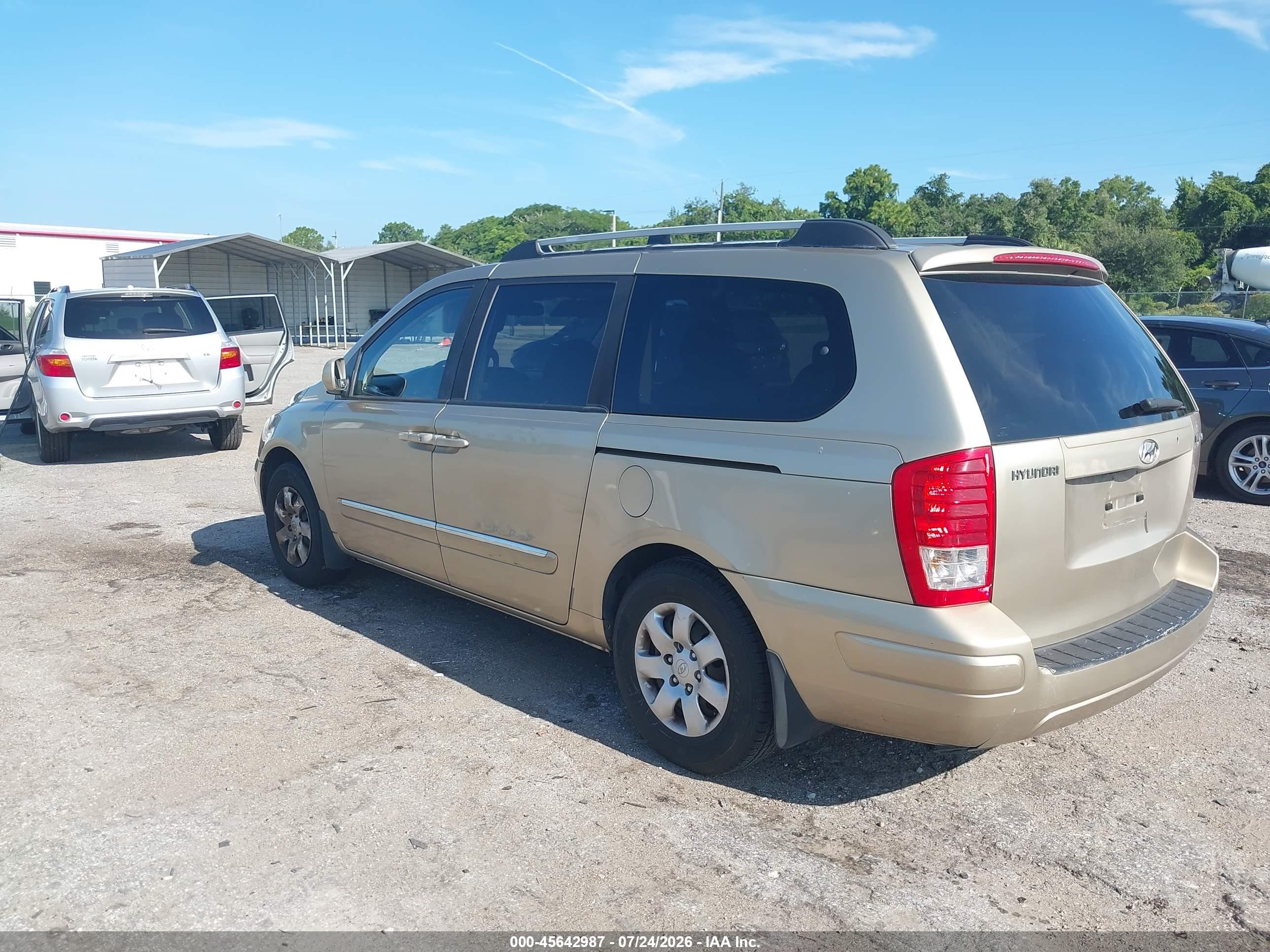 2008 Hyundai Entourage Gls/limited Золотой vin: KNDMC233886048932