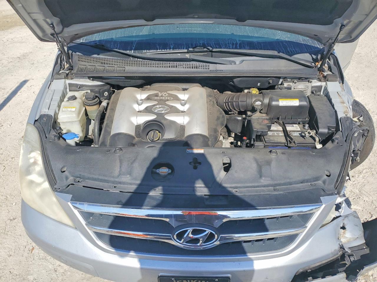 2007 Hyundai Entourage Gls Silver vin: KNDMC233976015727