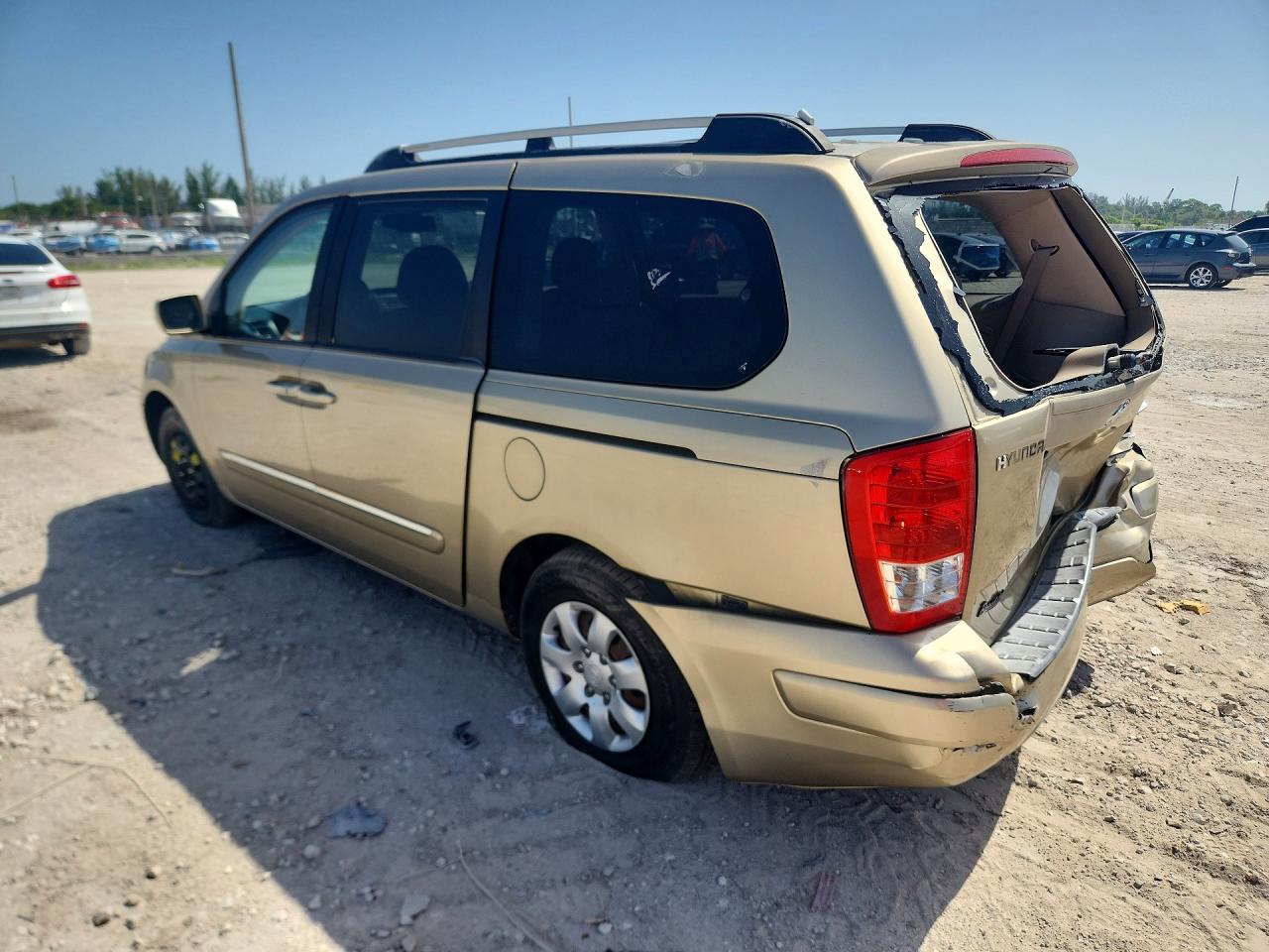 2007 Hyundai Entourage Gls Beige vin: KNDMC233X76011069