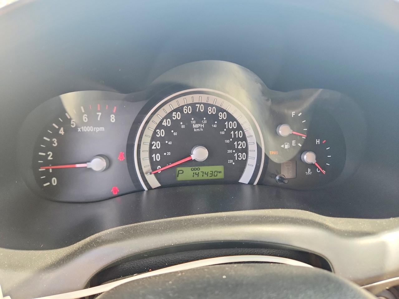 2007 Hyundai Entourage Gls Beige vin: KNDMC233X76011069