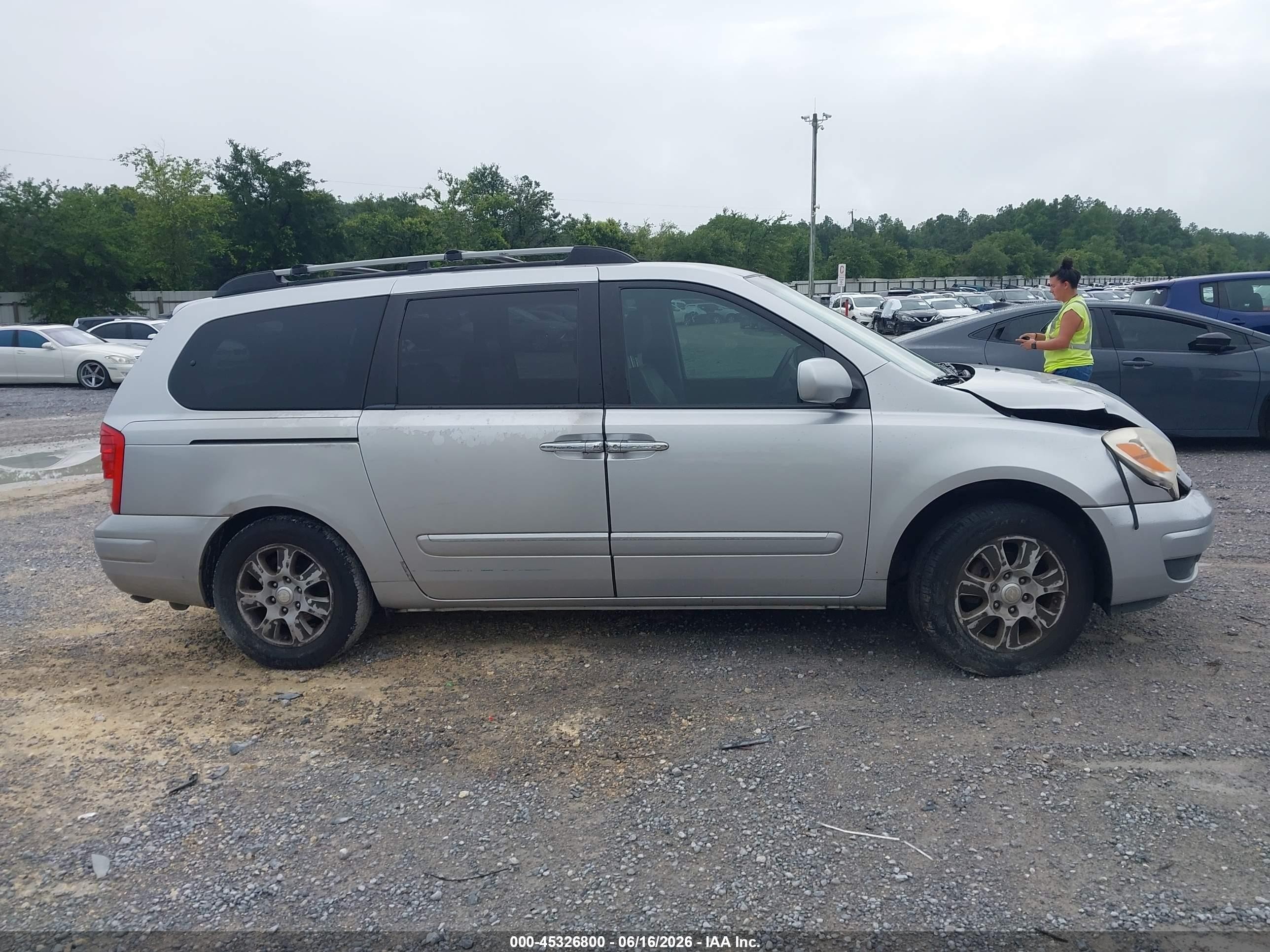 2008 Hyundai Entourage Gls/limited Silver vin: KNDMC233X86045014