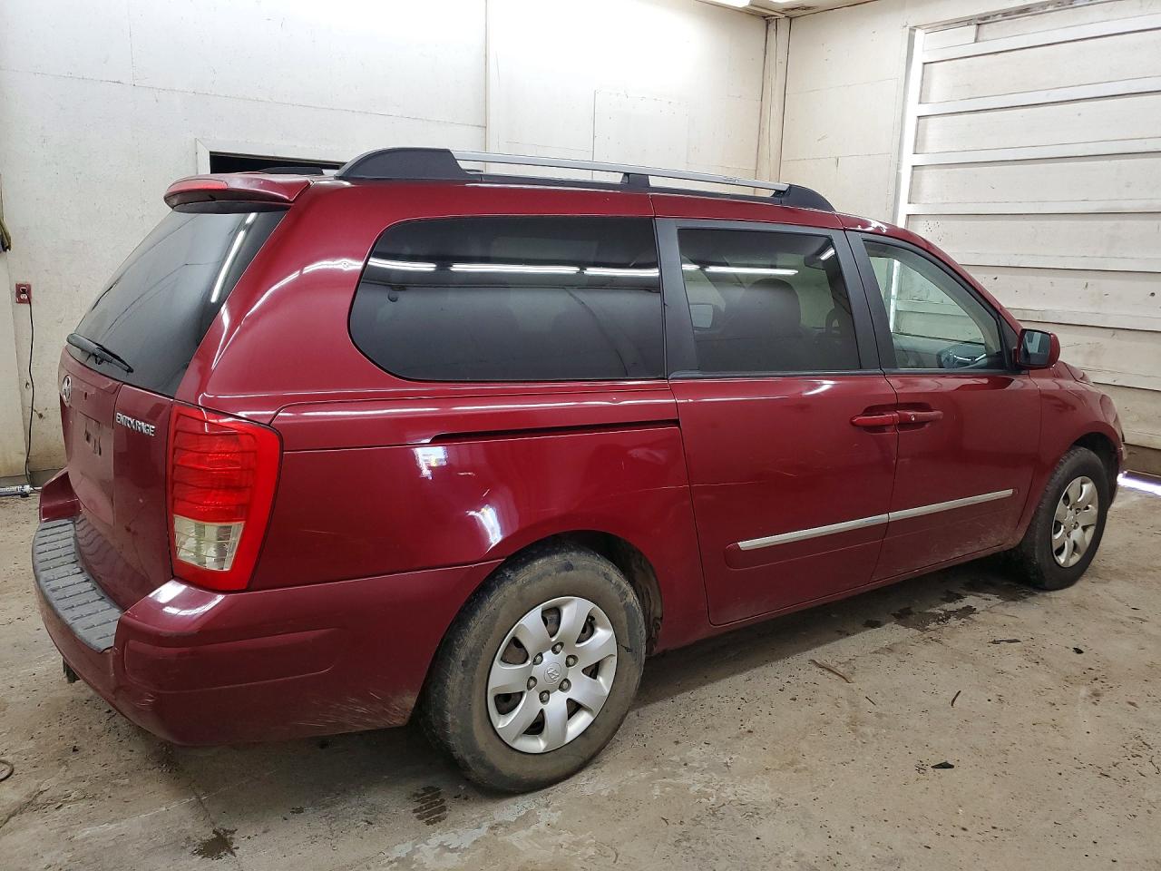 2008 Hyundai Entourage Gls Maroon vin: KNDMC233X86056434