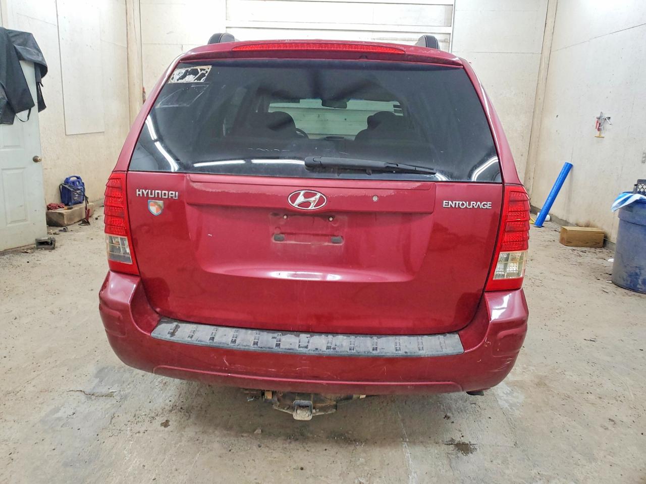 2008 Hyundai Entourage Gls Maroon vin: KNDMC233X86056434