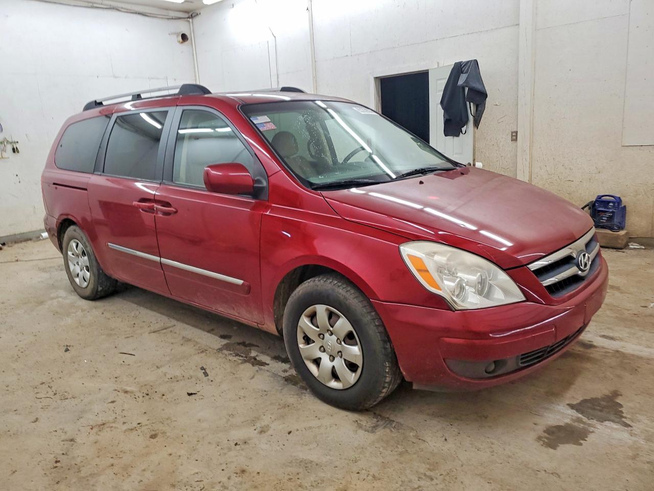 2008 Hyundai Entourage Gls Maroon vin: KNDMC233X86056434