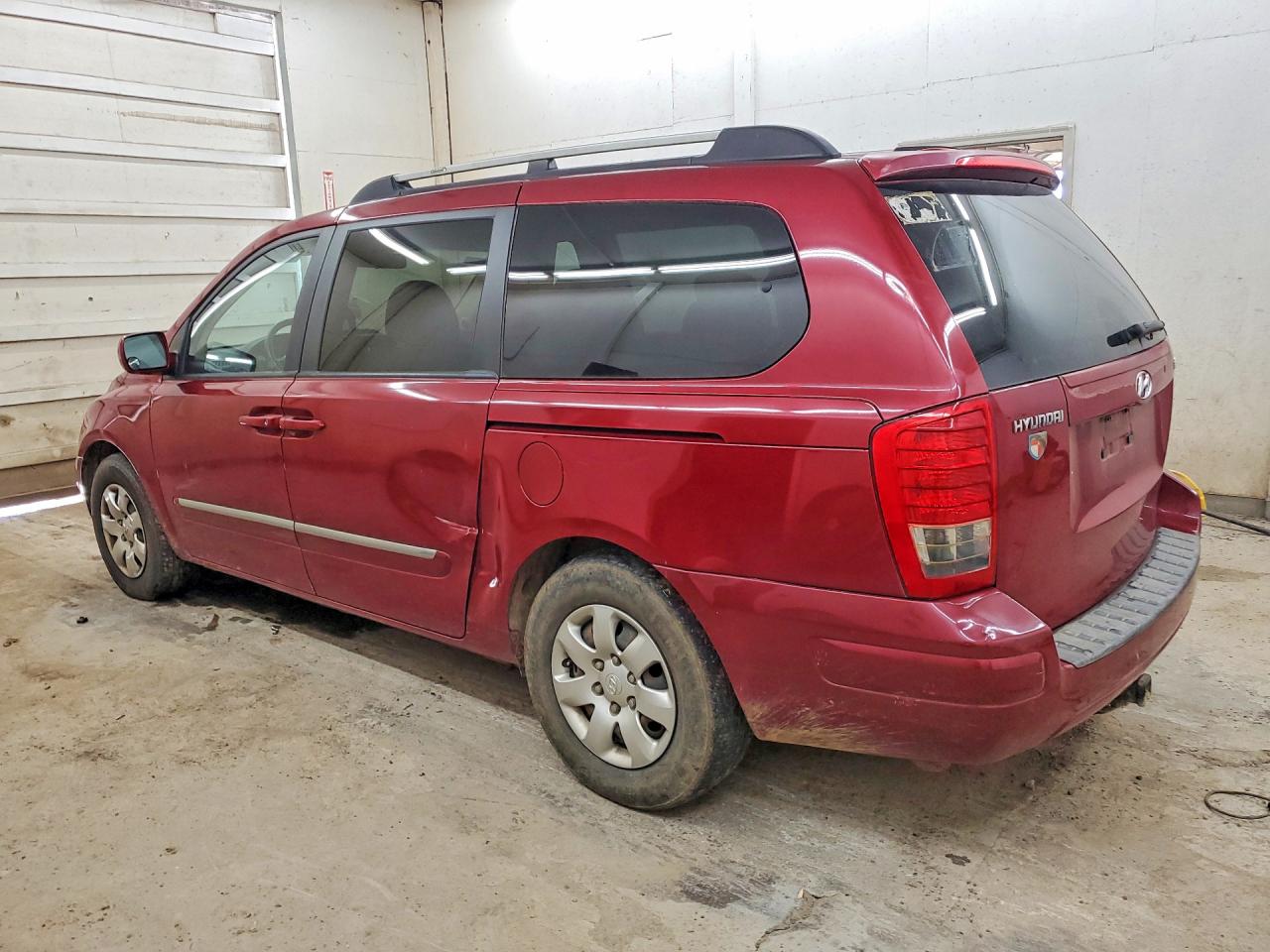 2008 Hyundai Entourage Gls Maroon vin: KNDMC233X86056434