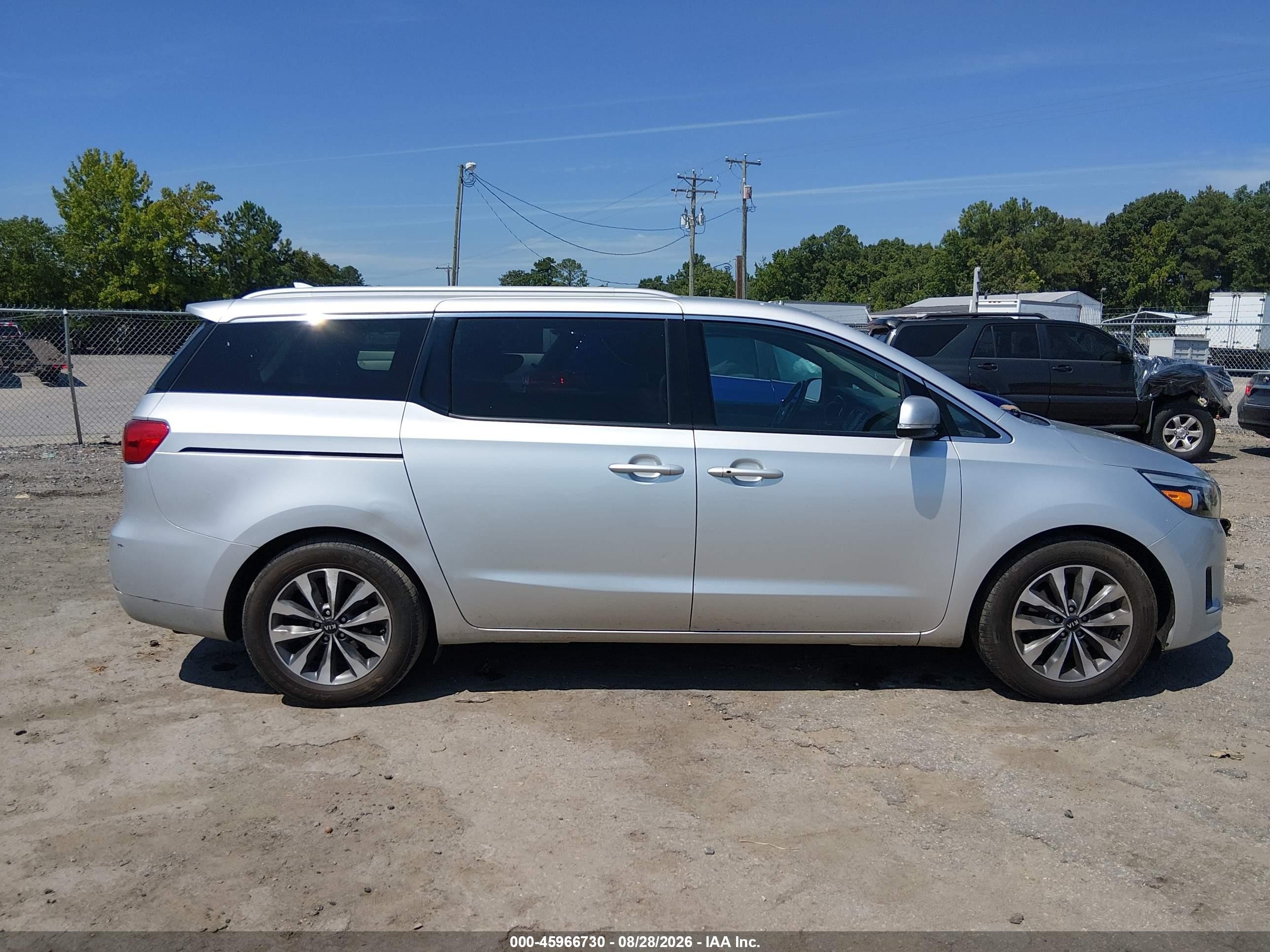 2015 Kia Sedona Sx Silver vin: KNDMC5C10F6066497