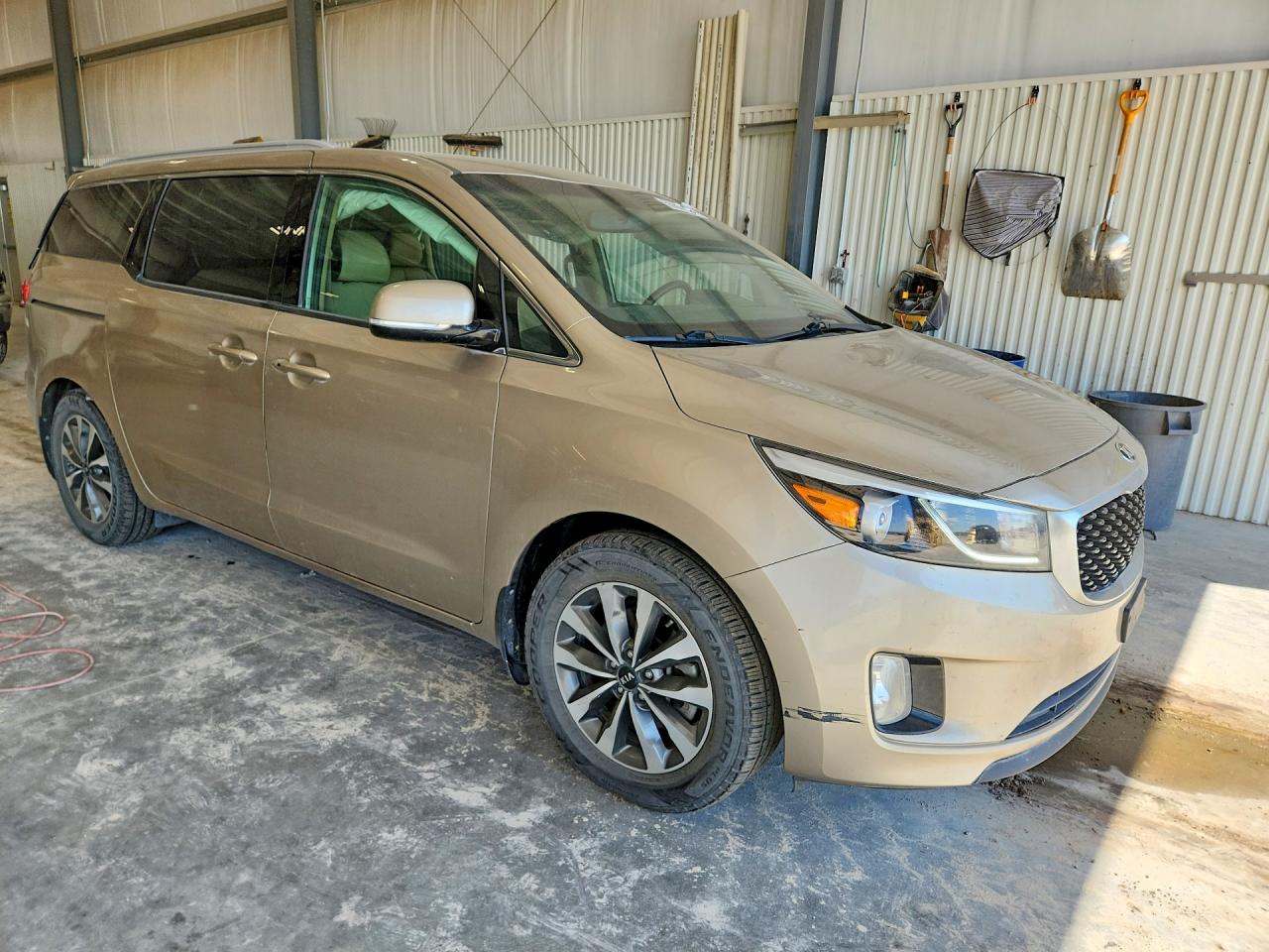 2015 Kia Sedona Sx Tan vin: KNDMC5C11F6020547