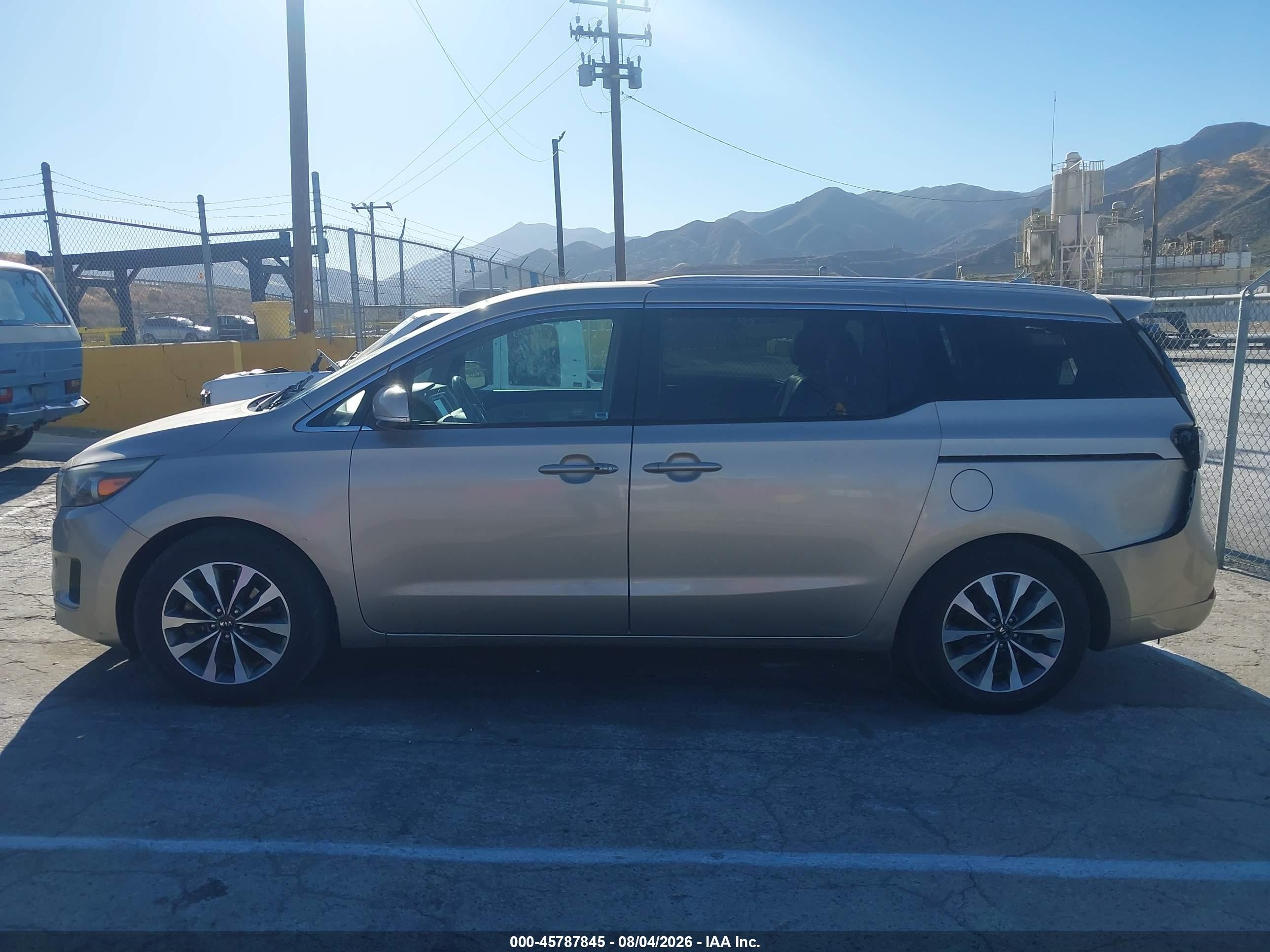 2015 Kia Sedona Sx Beige vin: KNDMC5C11F6051653