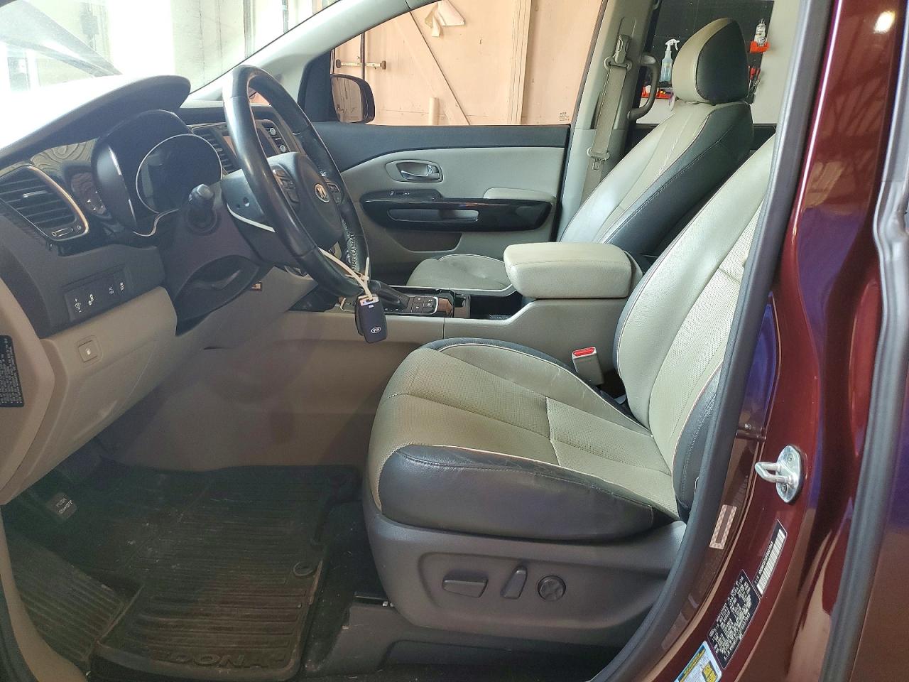 2015 Kia Sedona Sx Burgundy vin: KNDMC5C12F6037843