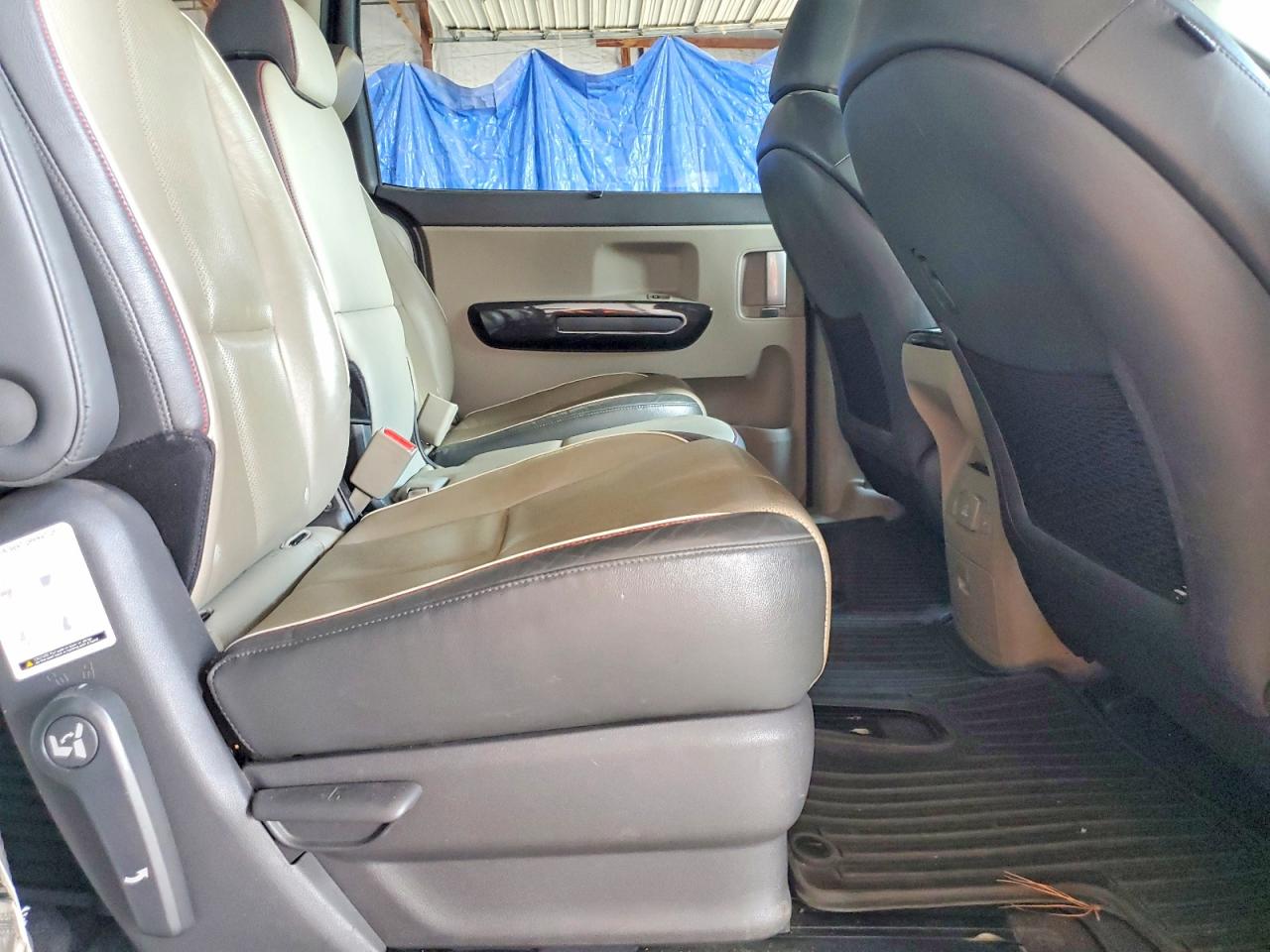 2015 Kia Sedona Sx Burgundy vin: KNDMC5C12F6037843