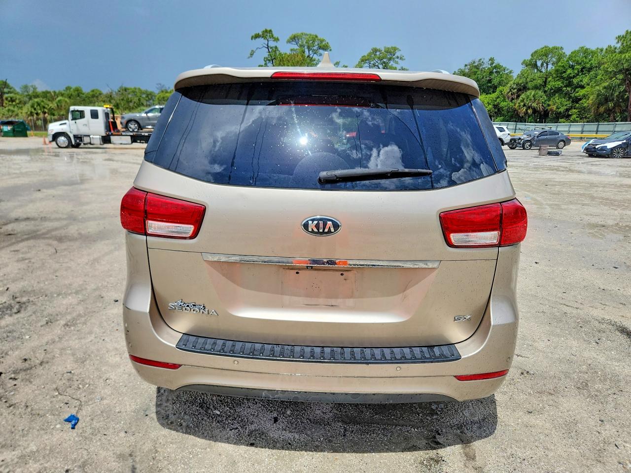 2015 Kia Sedona Sx Бежевый vin: KNDMC5C12F6038474