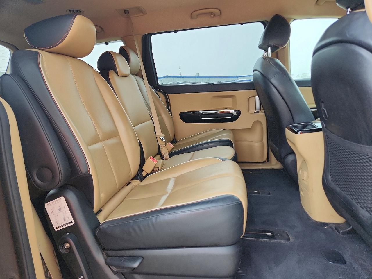 2015 Kia Sedona Sx Бежевый vin: KNDMC5C12F6038474