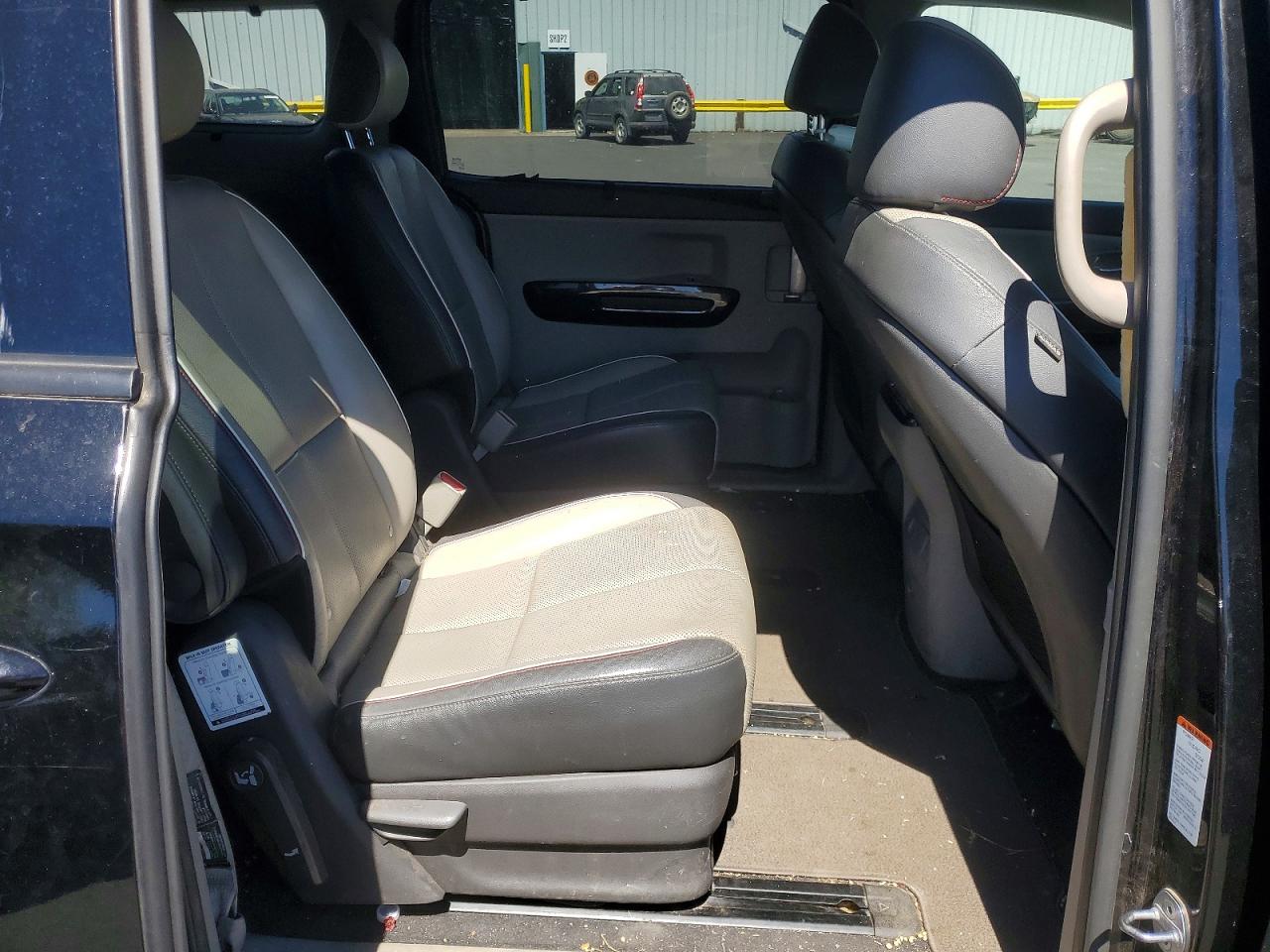 2015 Kia Sedona Ex Black vin: KNDMC5C12F6047708