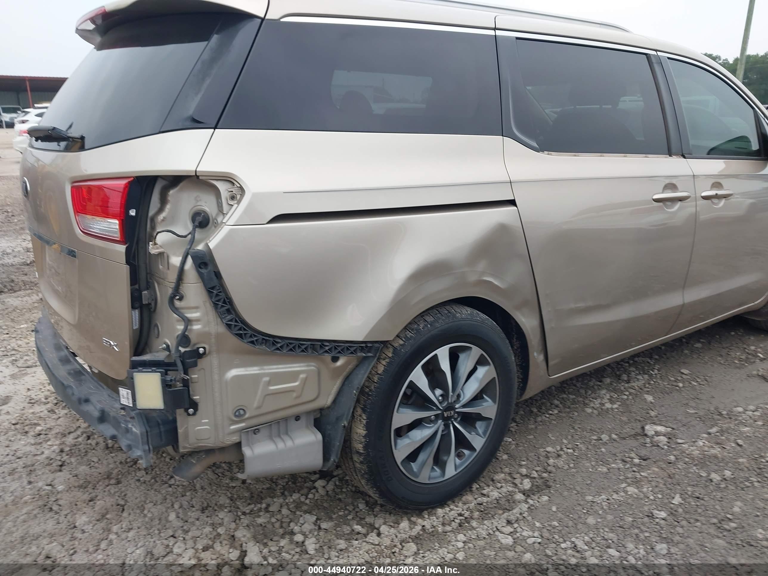 2015 Kia Sedona Sx Gold vin: KNDMC5C13F6019321
