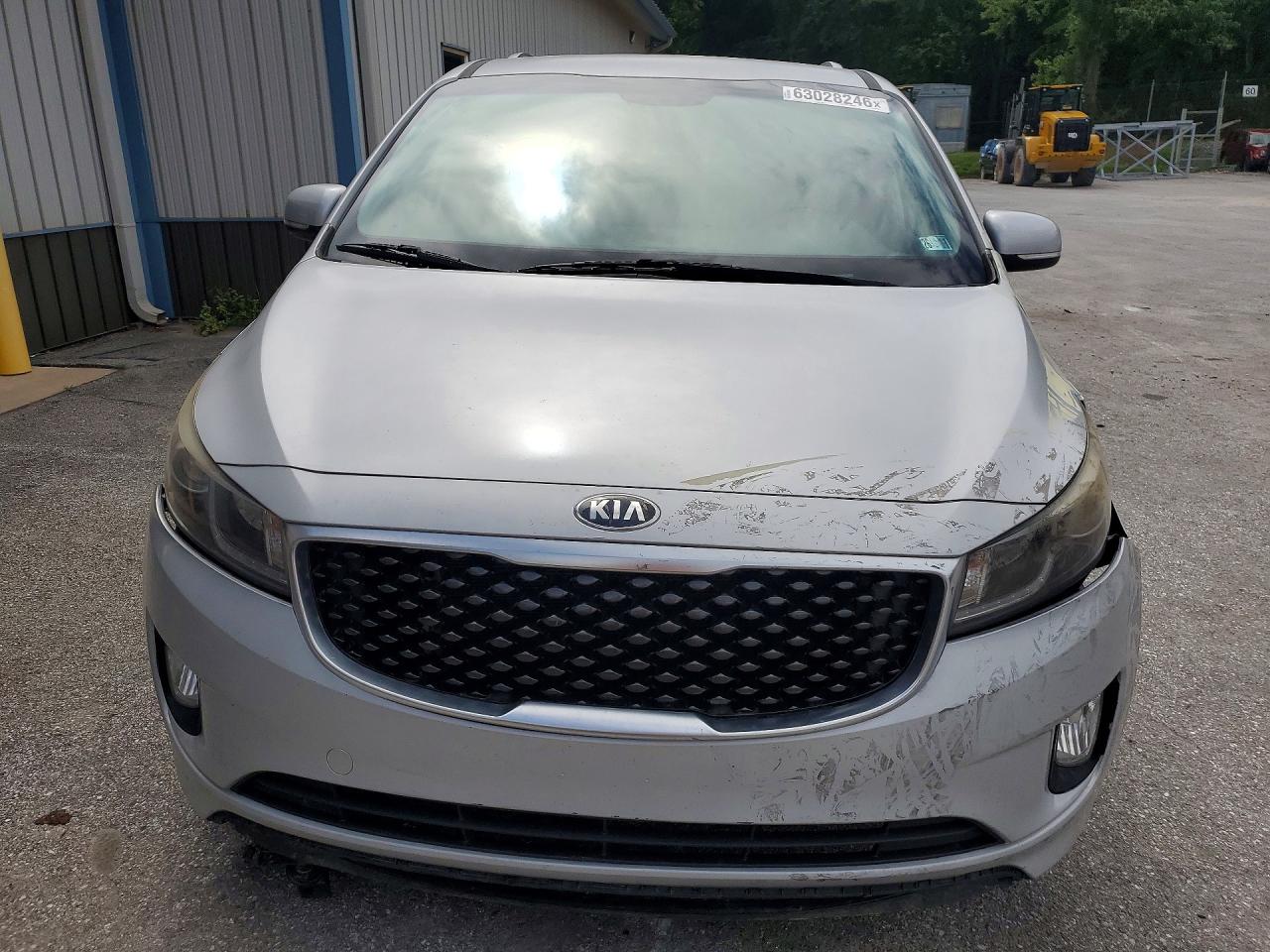 2015 Kia Sedona Ex Серебряный vin: KNDMC5C13F6022719