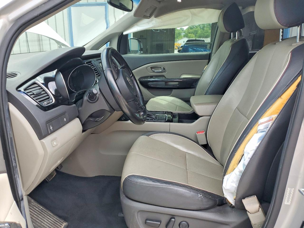 2015 Kia Sedona Ex Серебряный vin: KNDMC5C13F6022719
