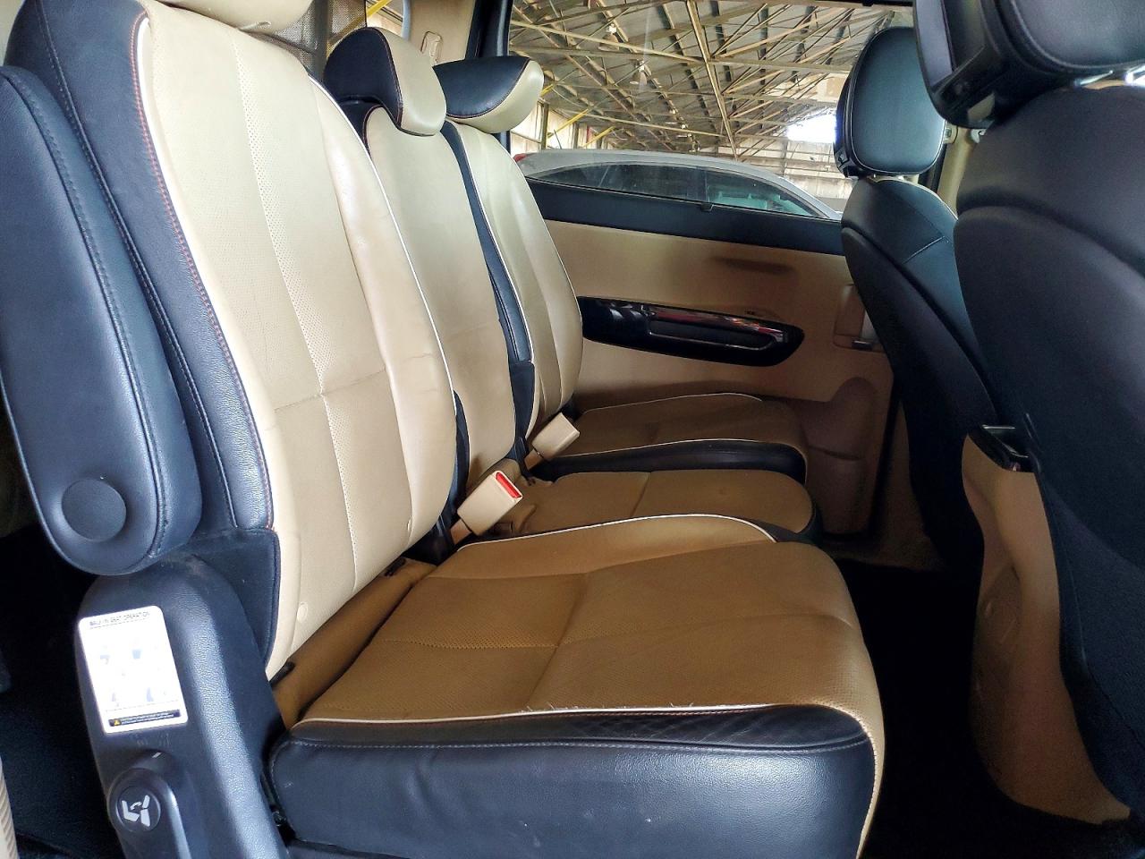 2015 Kia Sedona Ex Tan vin: KNDMC5C13F6049810