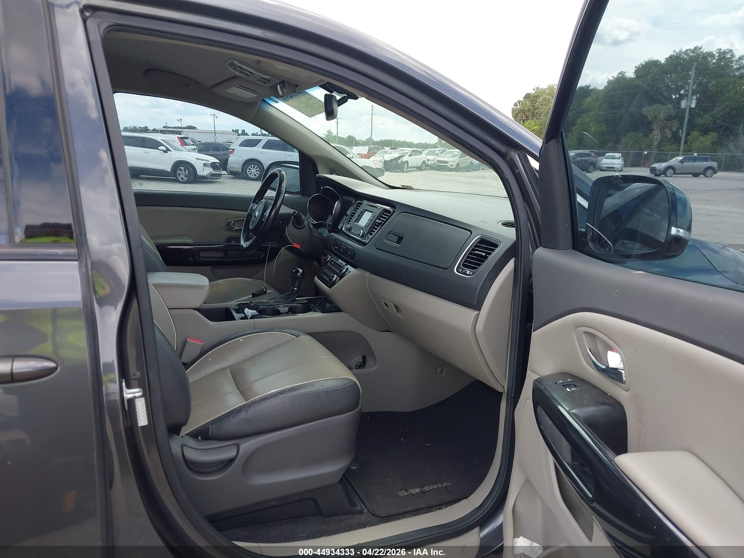 2016 Kia Sedona Ex Gray vin: KNDMC5C13G6159337