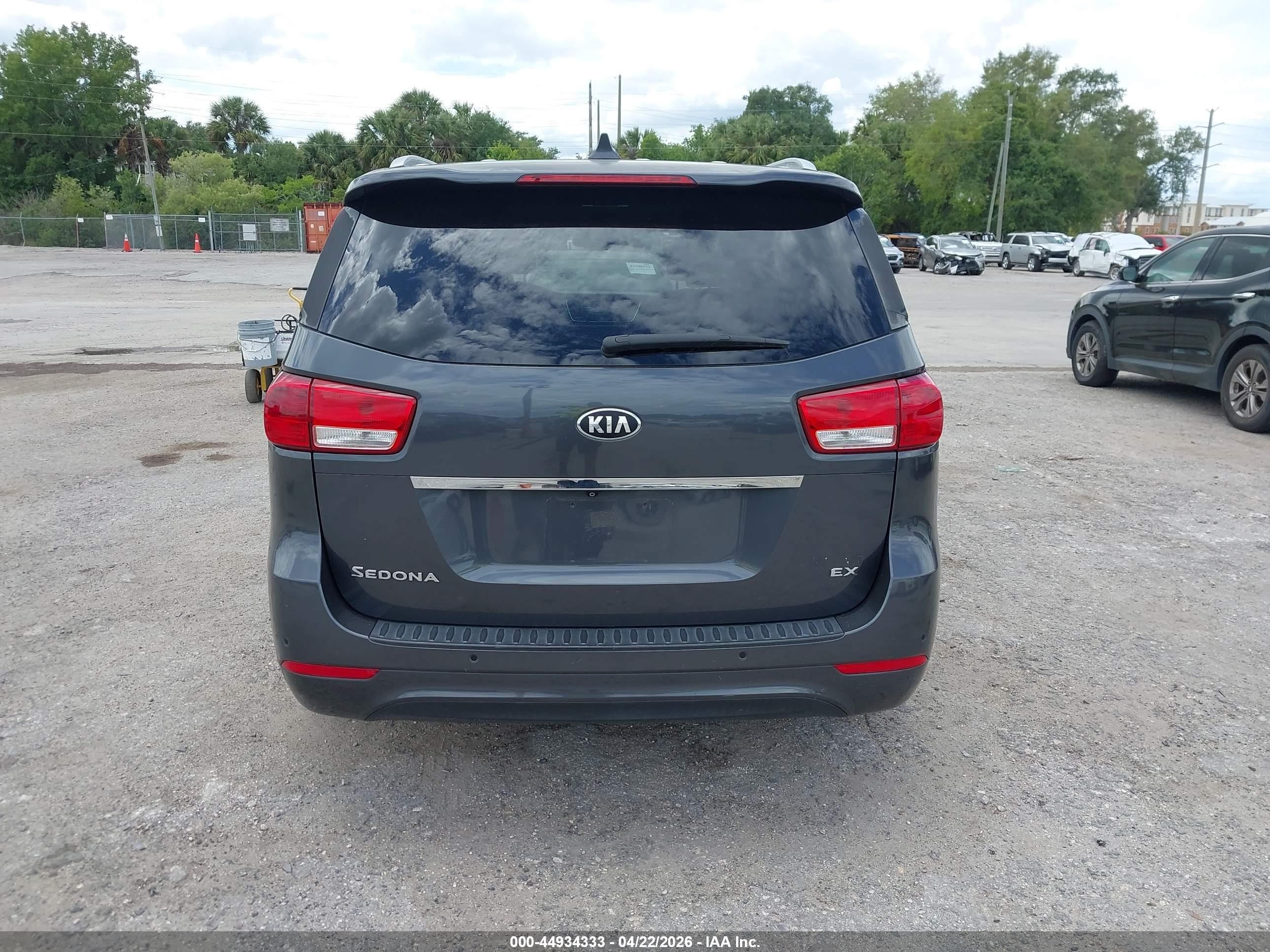 2016 Kia Sedona Ex Gray vin: KNDMC5C13G6159337