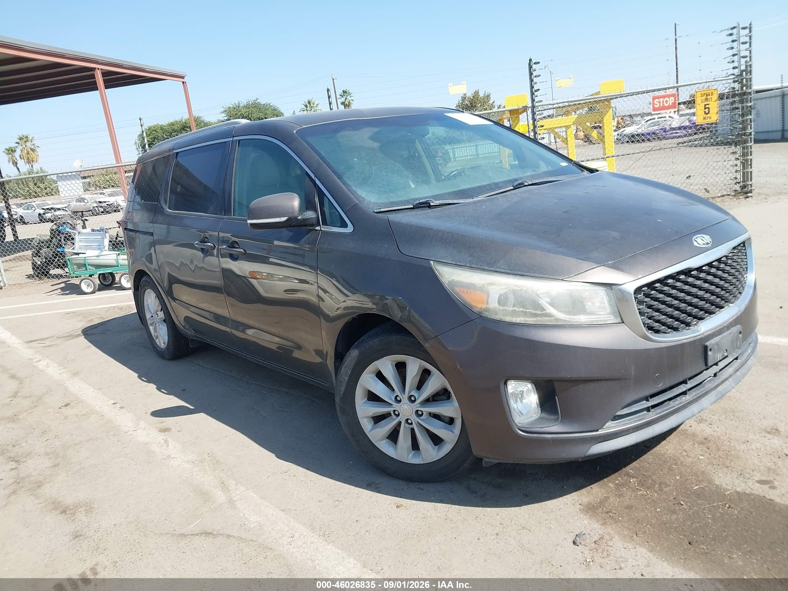 2015 Kia Sedona Ex Коричневый vin: KNDMC5C14F6027329