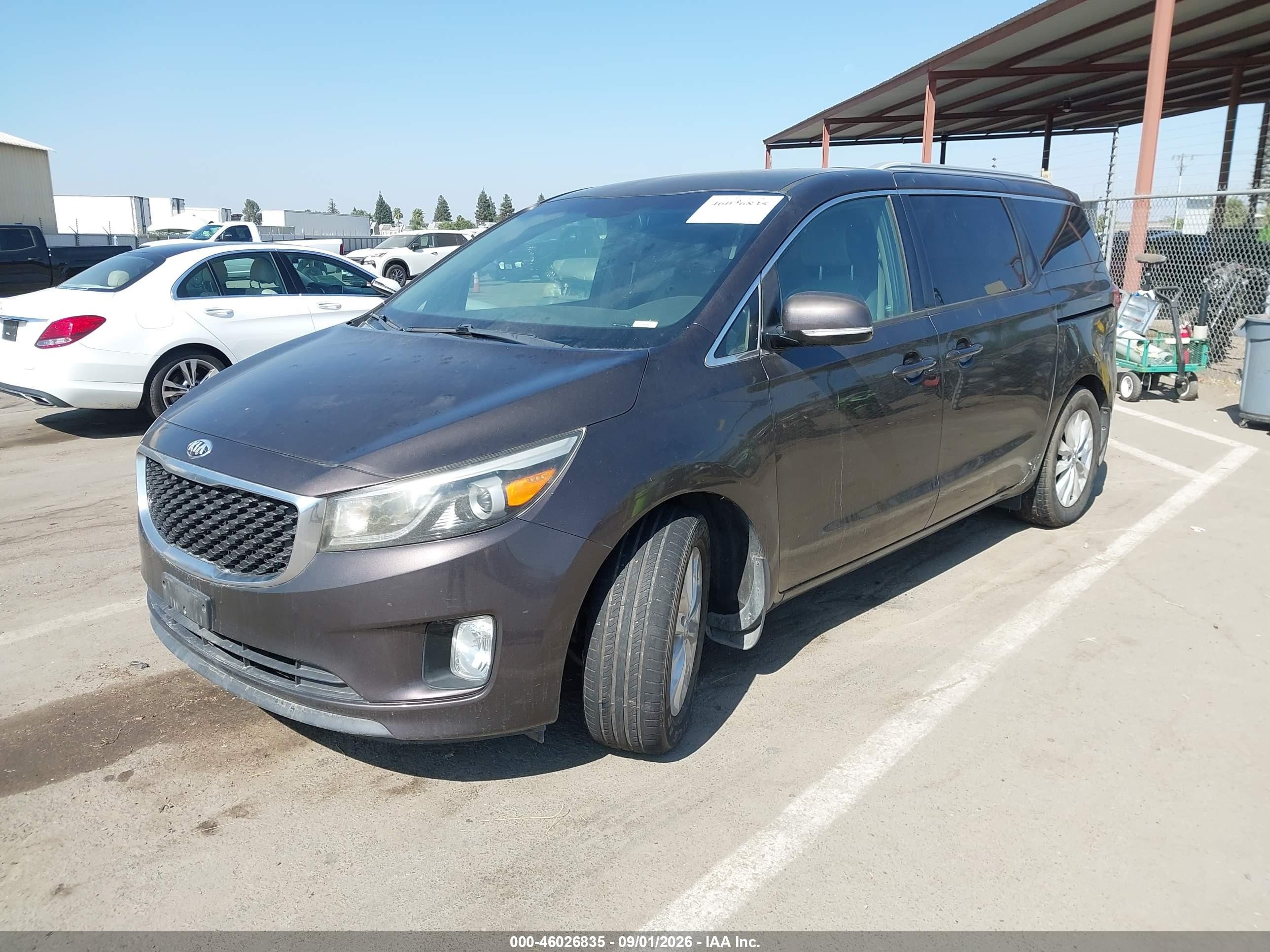2015 Kia Sedona Ex Коричневый vin: KNDMC5C14F6027329