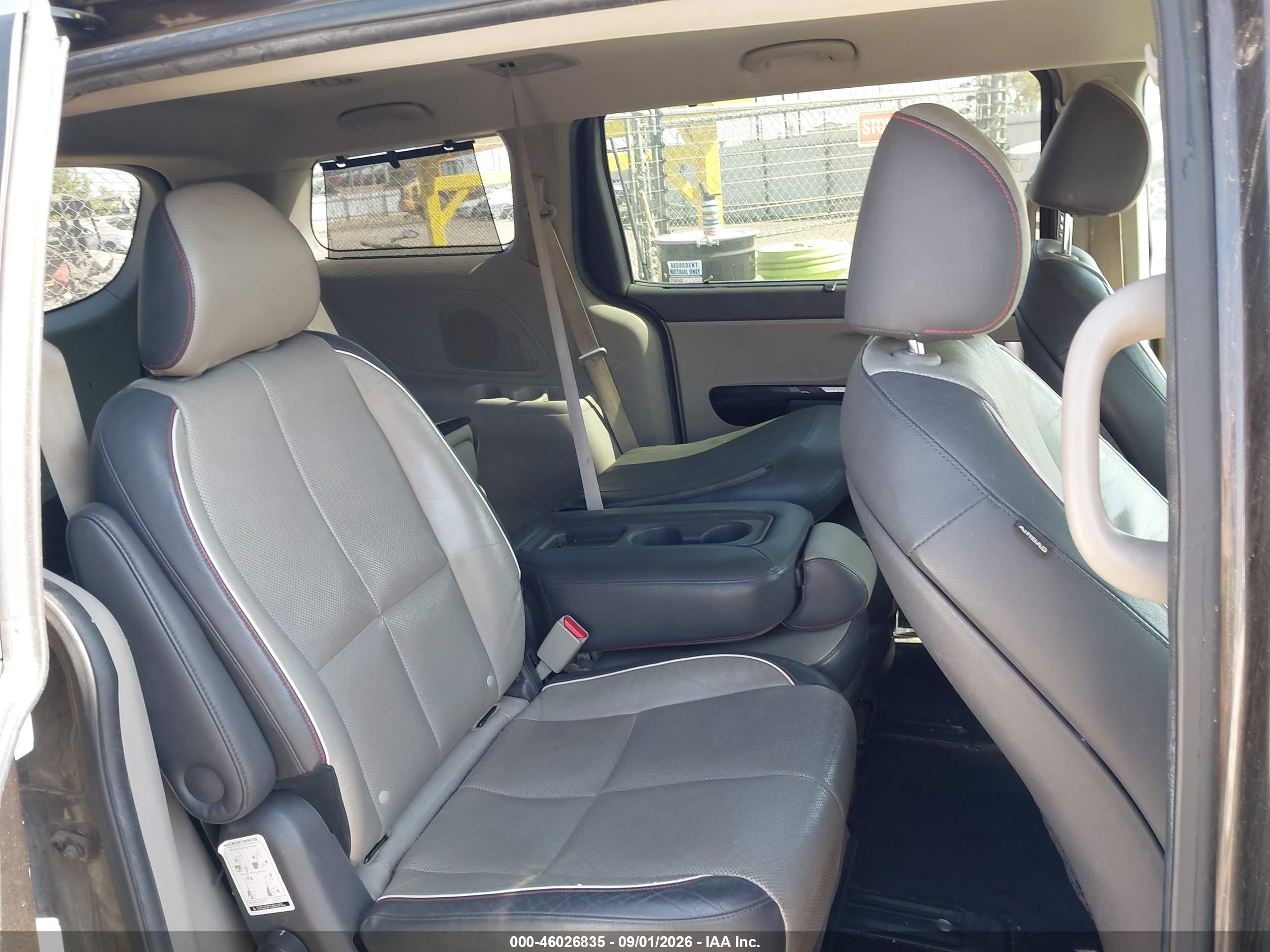 2015 Kia Sedona Ex Коричневый vin: KNDMC5C14F6027329