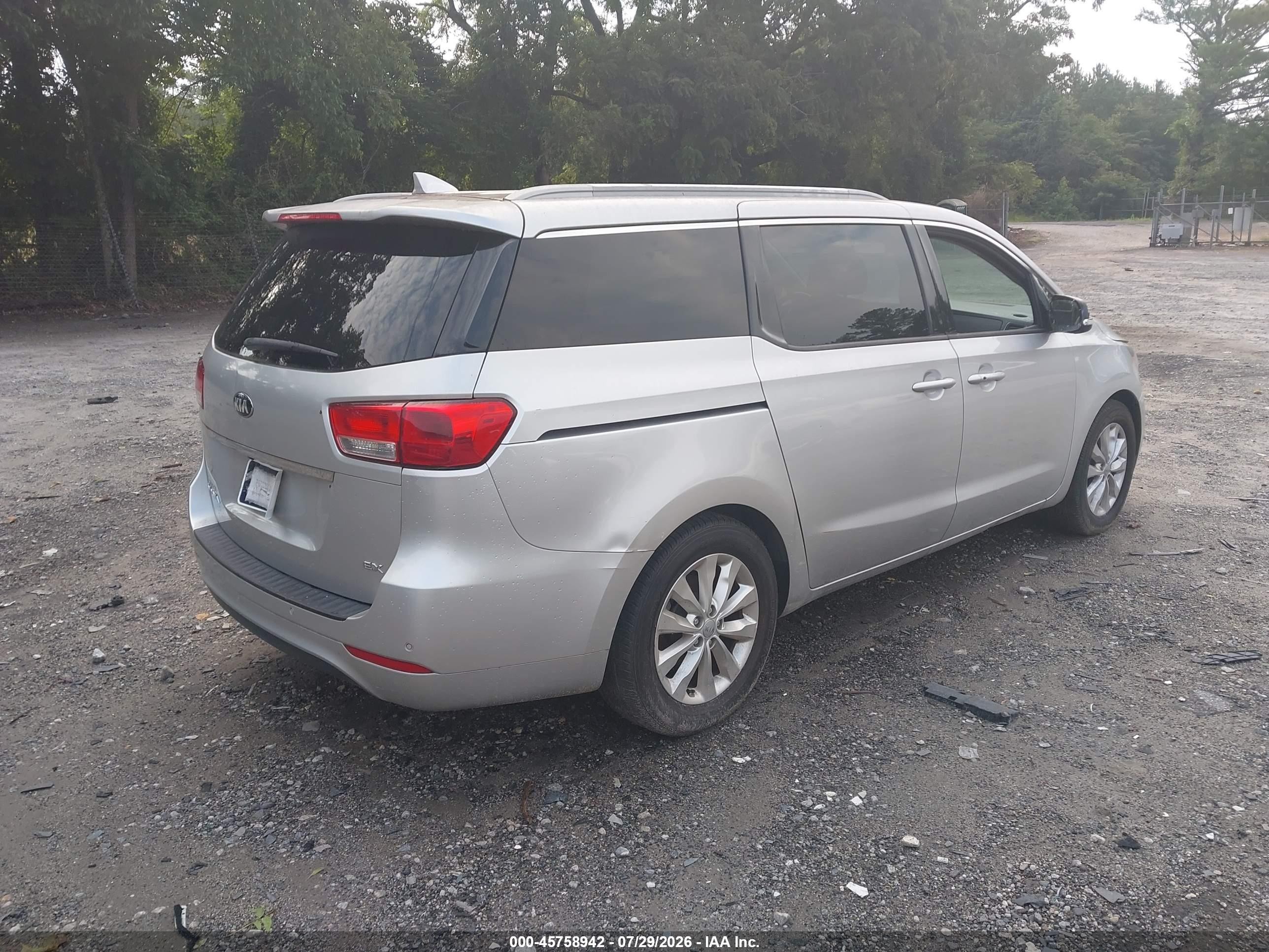 2015 Kia Sedona Ex Silver vin: KNDMC5C15F6021622