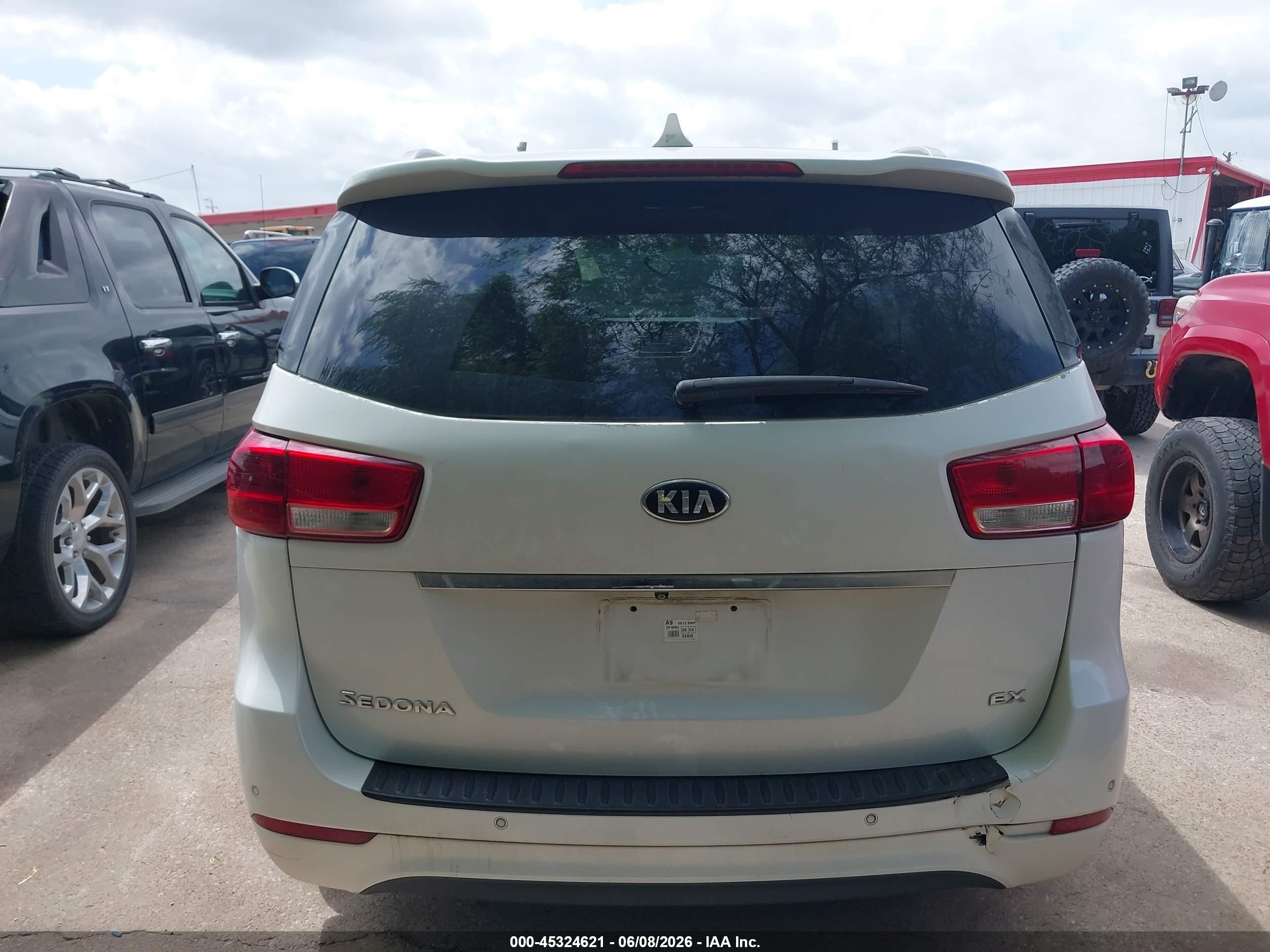 2015 Kia Sedona Ex White vin: KNDMC5C15F6048853