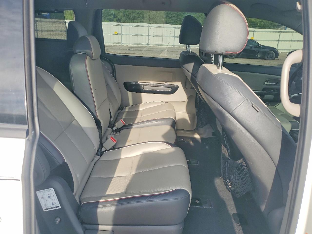 2015 Kia Sedona Ex Белый vin: KNDMC5C16F6024416
