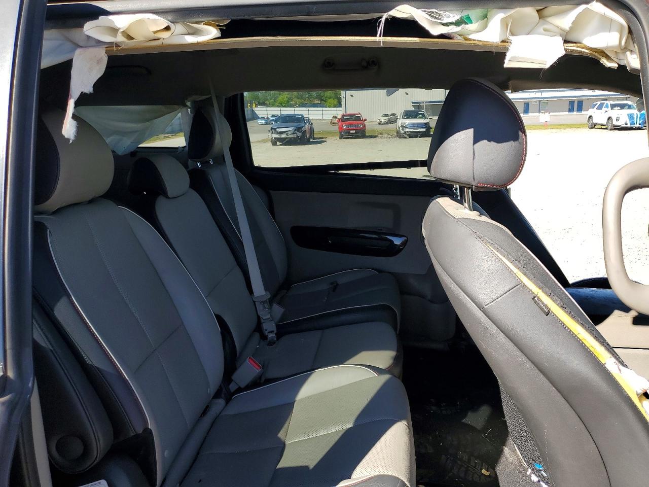 2015 Kia Sedona Ex Burgundy vin: KNDMC5C16F6045864