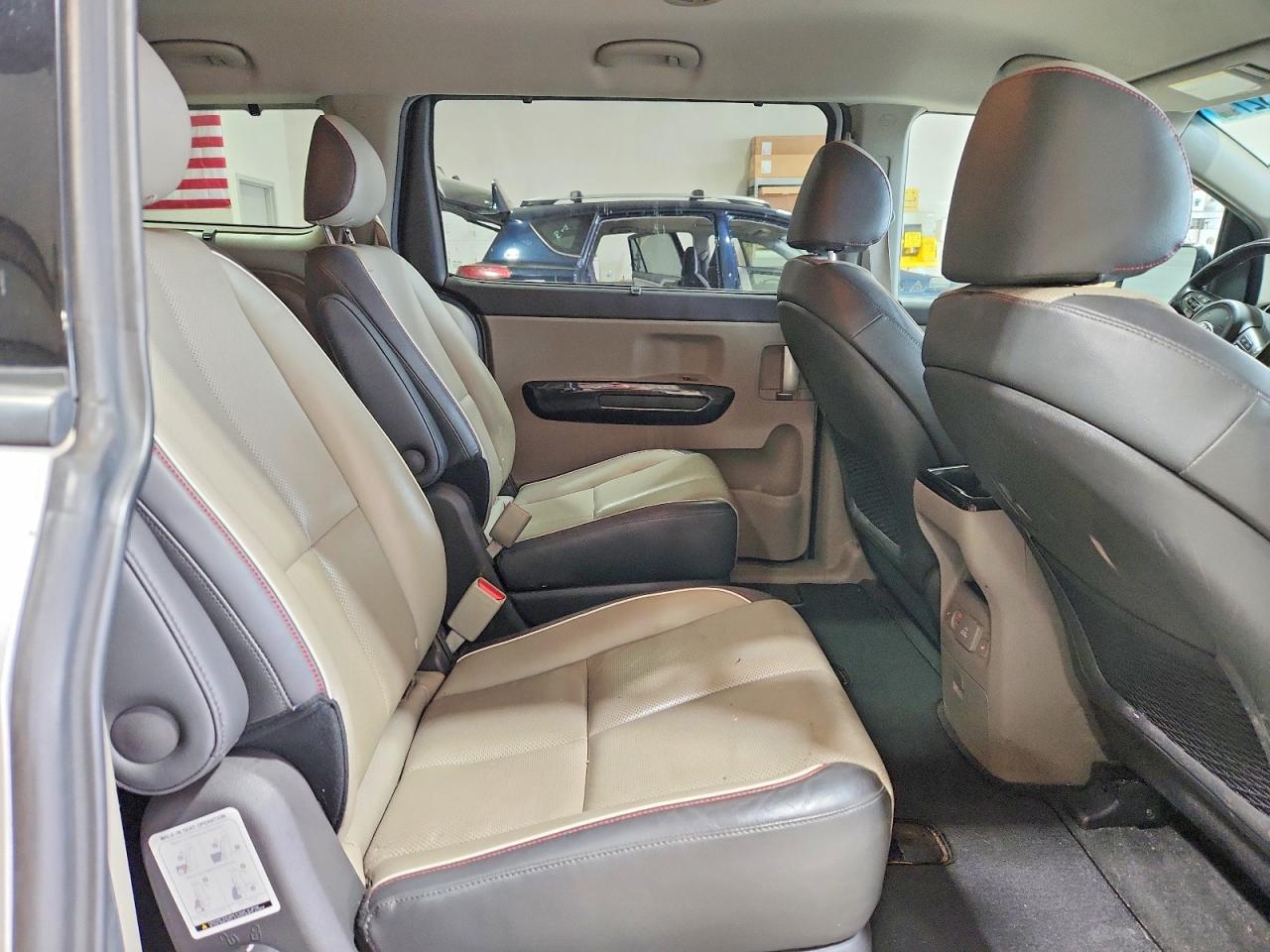 2015 Kia Sedona Sx Silver vin: KNDMC5C17F6066495